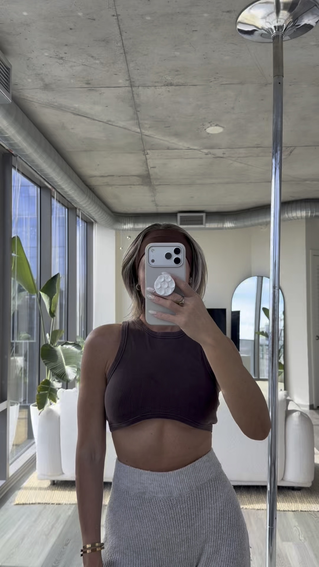 Crop top committee!🫶🏼🤍🩶🖤

The ultra cropped crop top from Amazon is my GO to for lounge pants, jeans, AND skirts! I’m in a size small and I’m usually a size small, 2, and 125 pounds✨


#LTKspring #LTKspringtrends #LTKActive