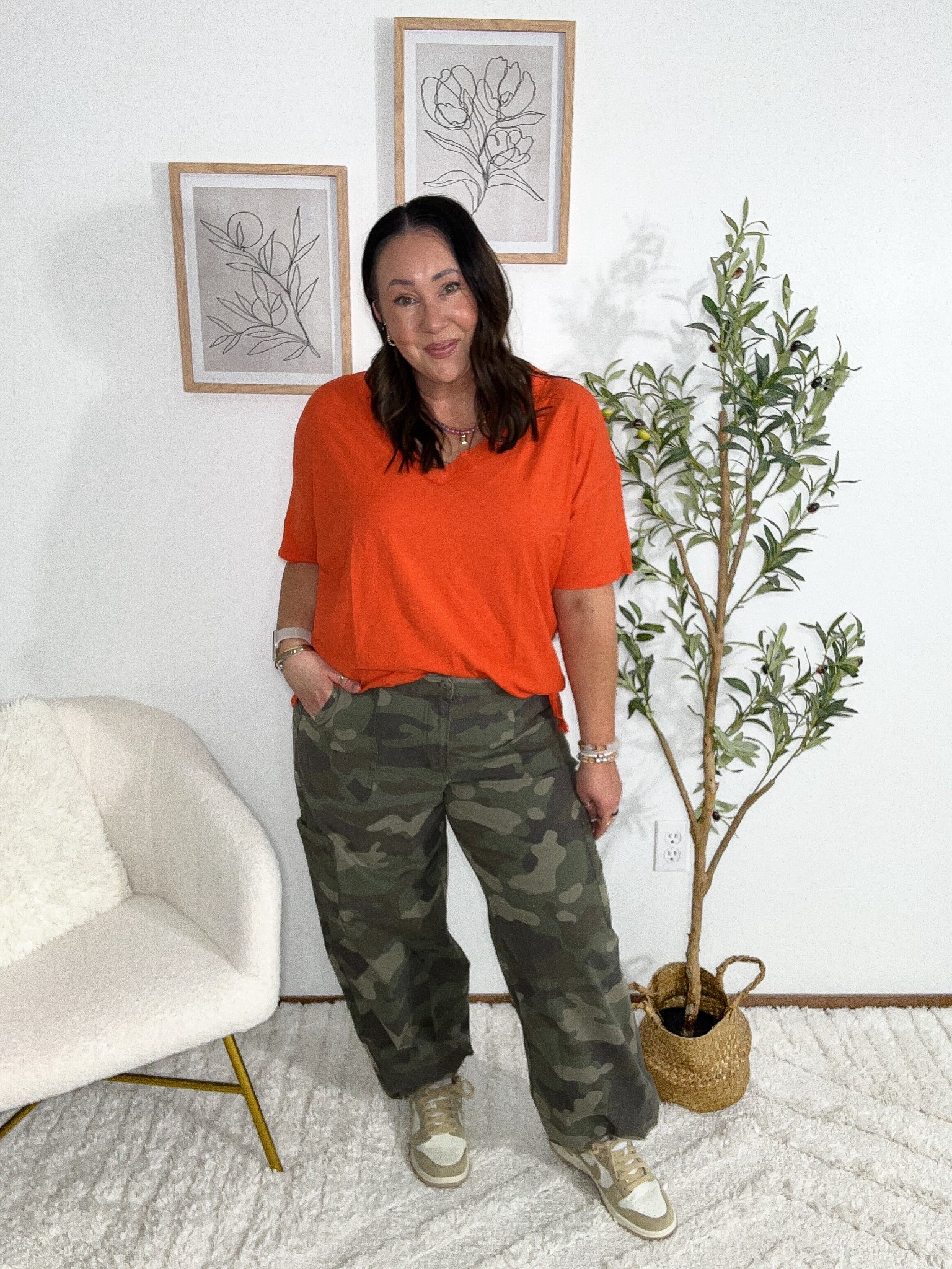 AE/Aerie midsize/curvy try-on! On sale through 4/6!
Medium oversized v neck tee. Love the color on this one. Size 16 regular camo pants. So dang comfortable. I’ll be wearing this fit in repeat! 


#LTKOver40 #LTKSaleAlert #LTKMidsize