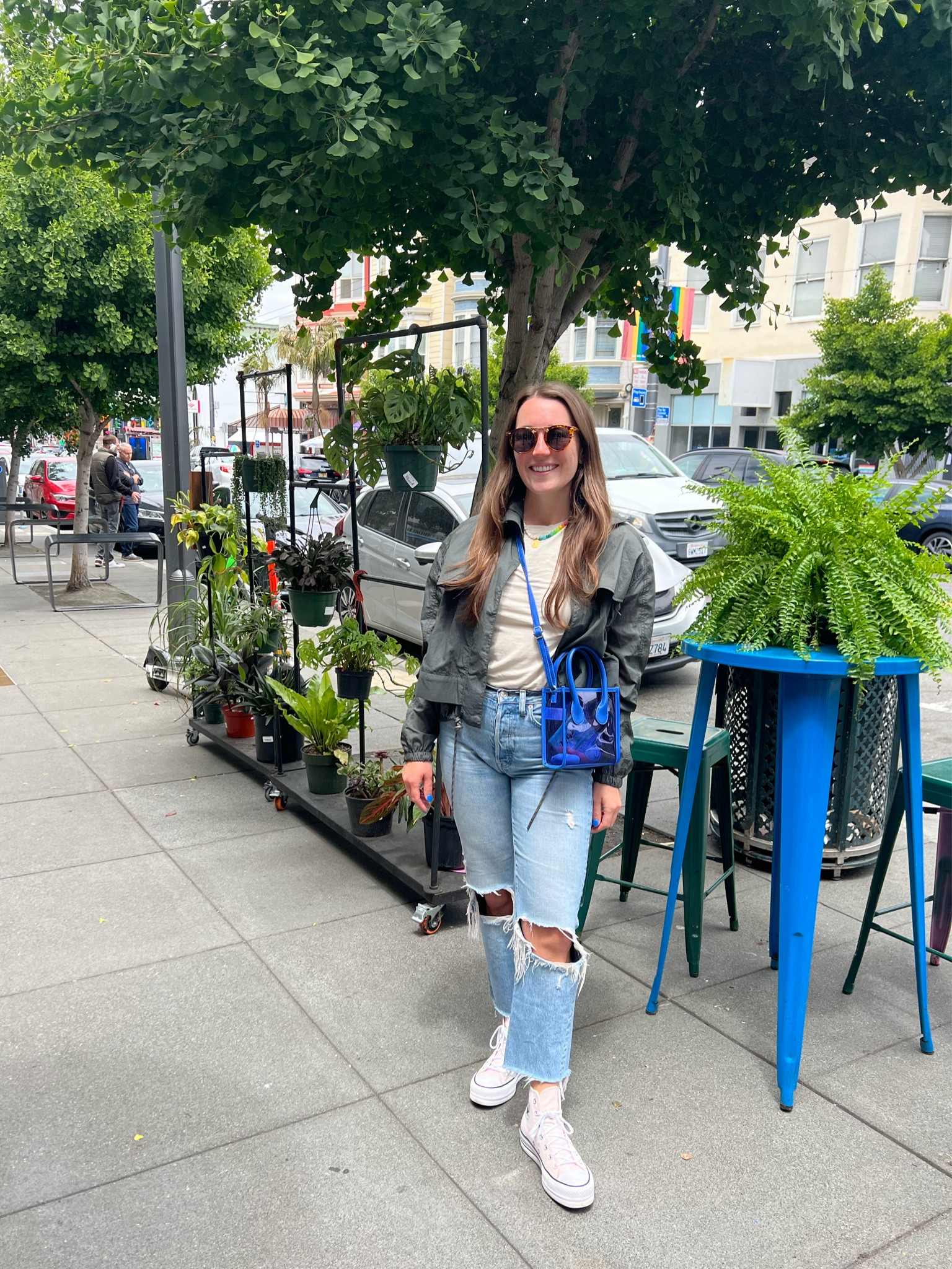 Day 11 of 30 of getting dressed with things in my closet. Paired my favorite jeans with the tee and jacket from earlier in the week. Then a new necklace I made and a fun little blue purse!