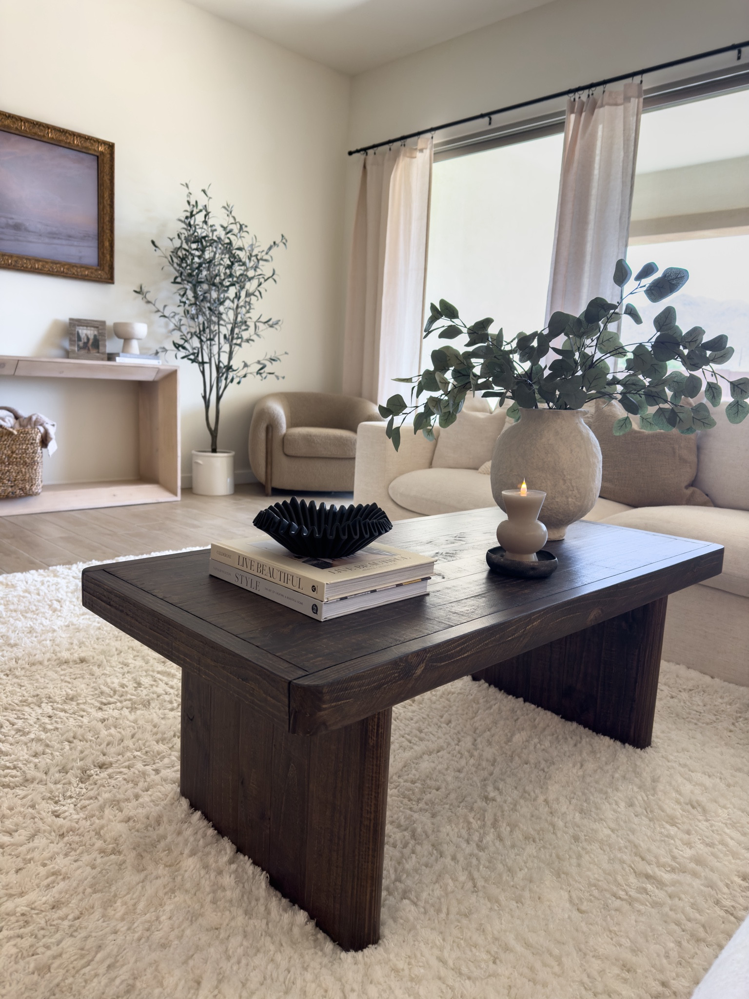 Our new dark wood coffee table I’m loving!!! $500 which I feel like is a great deal! 🫶🏽 

#LTKhome