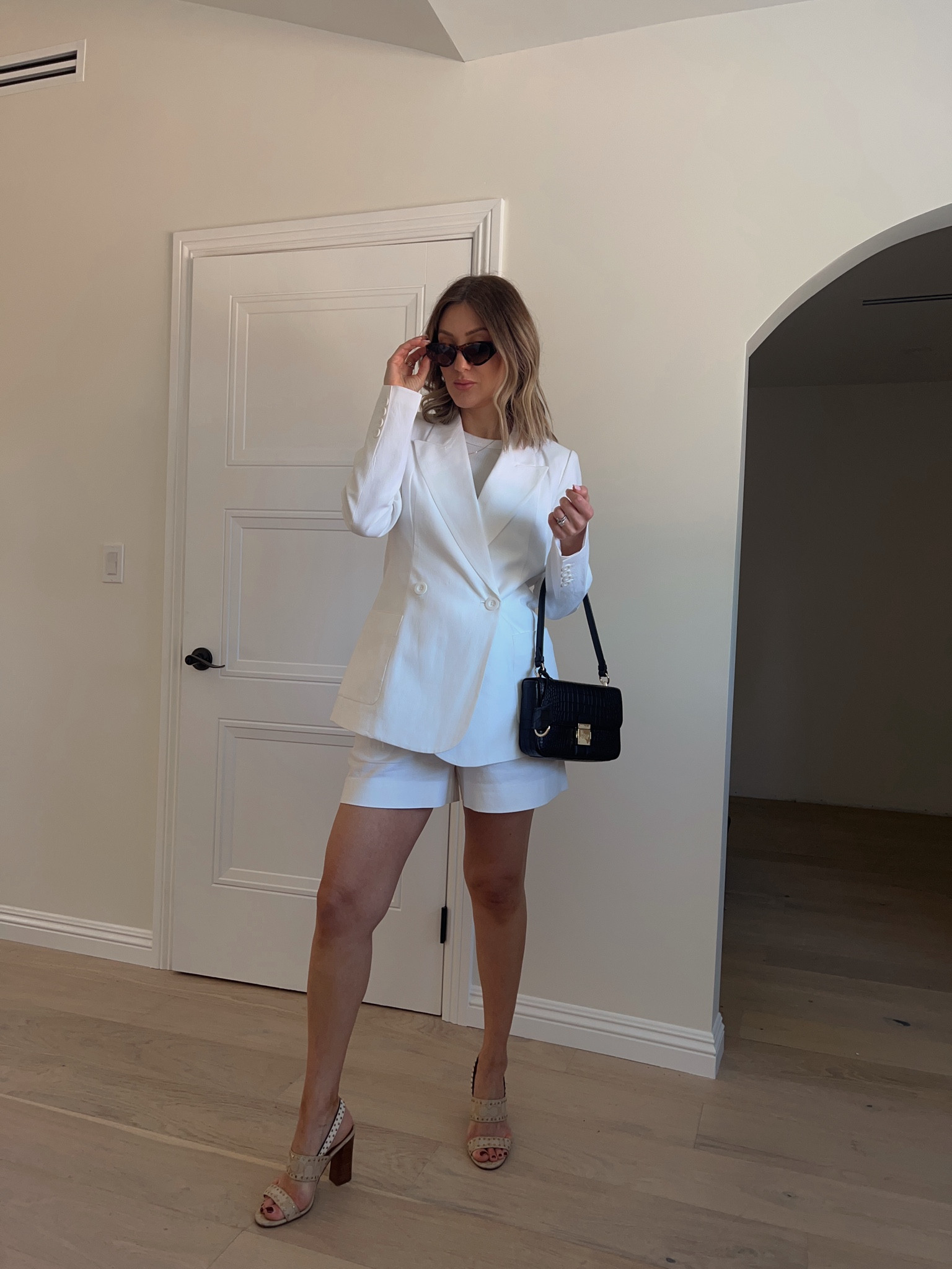 Obsessed with this white linen blazer and high waisted shorts set from @darling The quality and fit are amazing. I wore it to my friends baby shower this past weekend and it was so chic! Such versatile pieces 

Blazer, XS 
Shorts, small (I’m 5 months pregnant, and it fits the bump!) it has adjustable buttons on the inside where it gives you room to adjust the waistline. Also comes in navy! 

Matching set 
Spring outfit 
Maternity 
Easter 
Vacation outfit 
Workwear outfit 
Meeting outfit 
Chic outfit 
Linen matching set 
Baby shower guest outfit 

#darlingpartner #ad 

#LTKstyletip #LTKworkwear #LTKparties