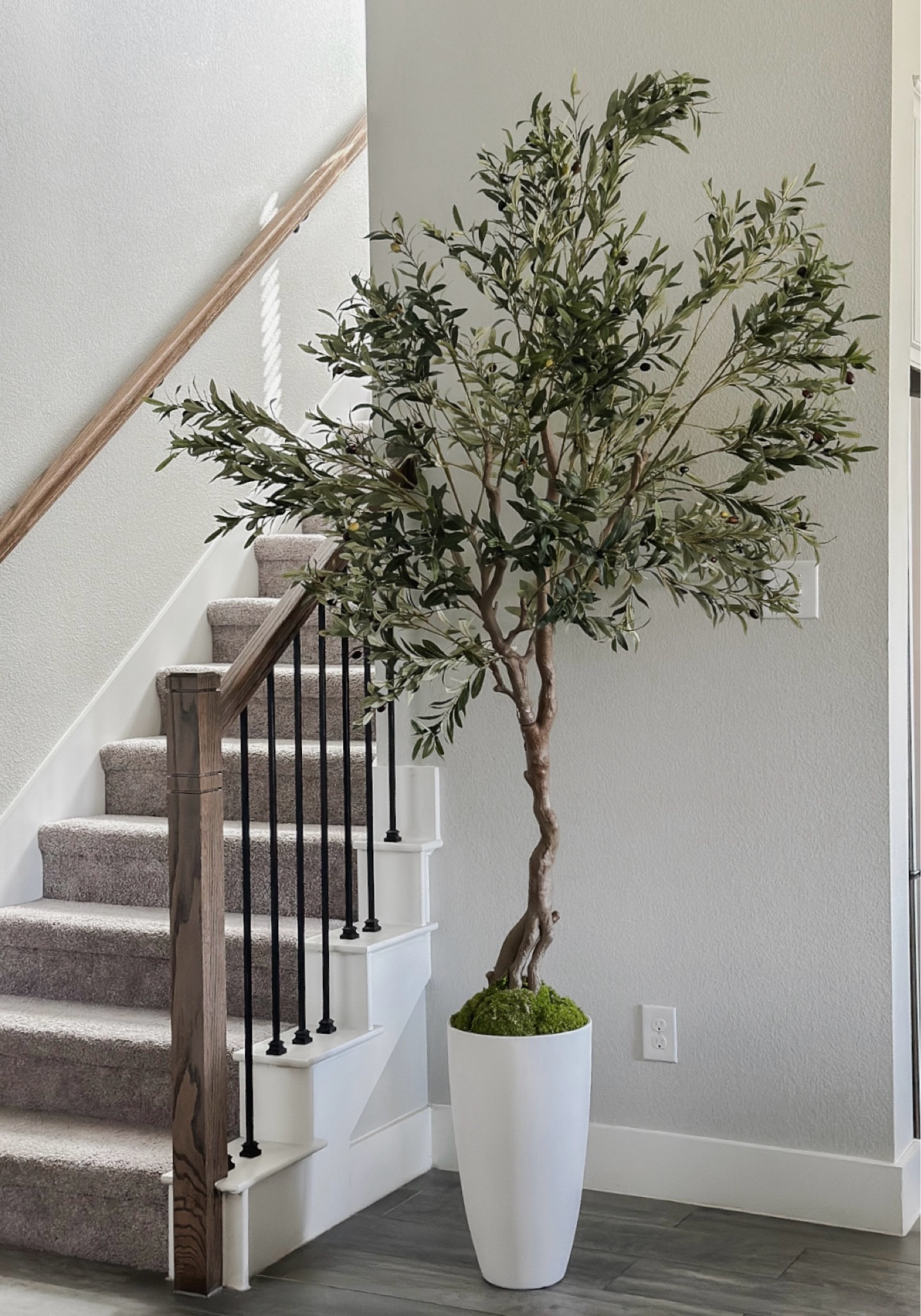 #Homedecor #Amazonfinds #fauxtree 

#LTKHome #LTKOver40 #LTKFallSale