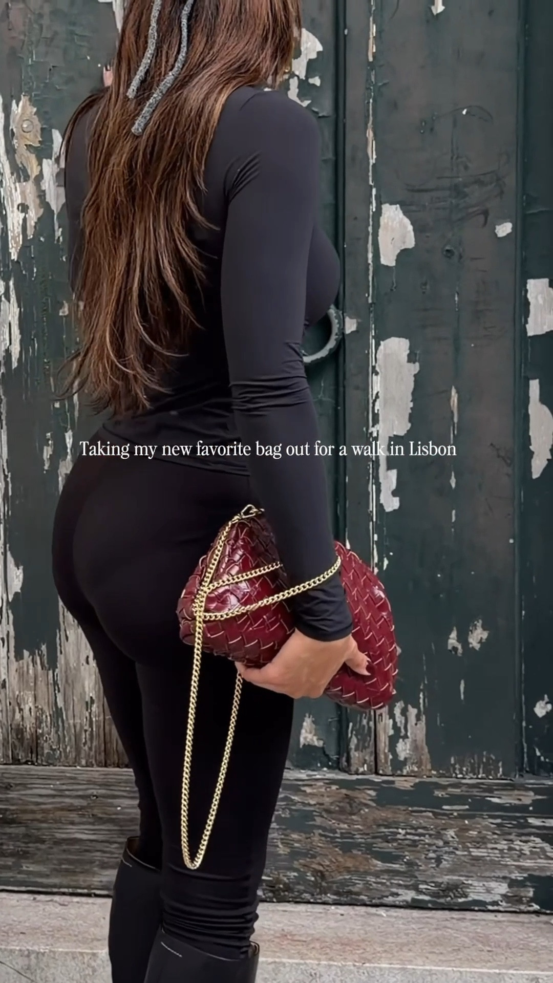 A holiday outfit is only as good as the bag ✨

Loving how this @modaluxe_official piece instantly makes the look feel polished, festive, and elevated — perfect for holiday parties, dinners, and everything in between 🤍



#ad #sponsored #Modaluxebags #modaluxe #modaluxemuse
#LTKtrending #LTKexplore #wovenbag #classicbag #classicwardrobe #musthaveaccessories #bagoftheseason #wintertransition #winterlooks

#LTKootd #LTKFindsUnder100 #LTKGiftGuide