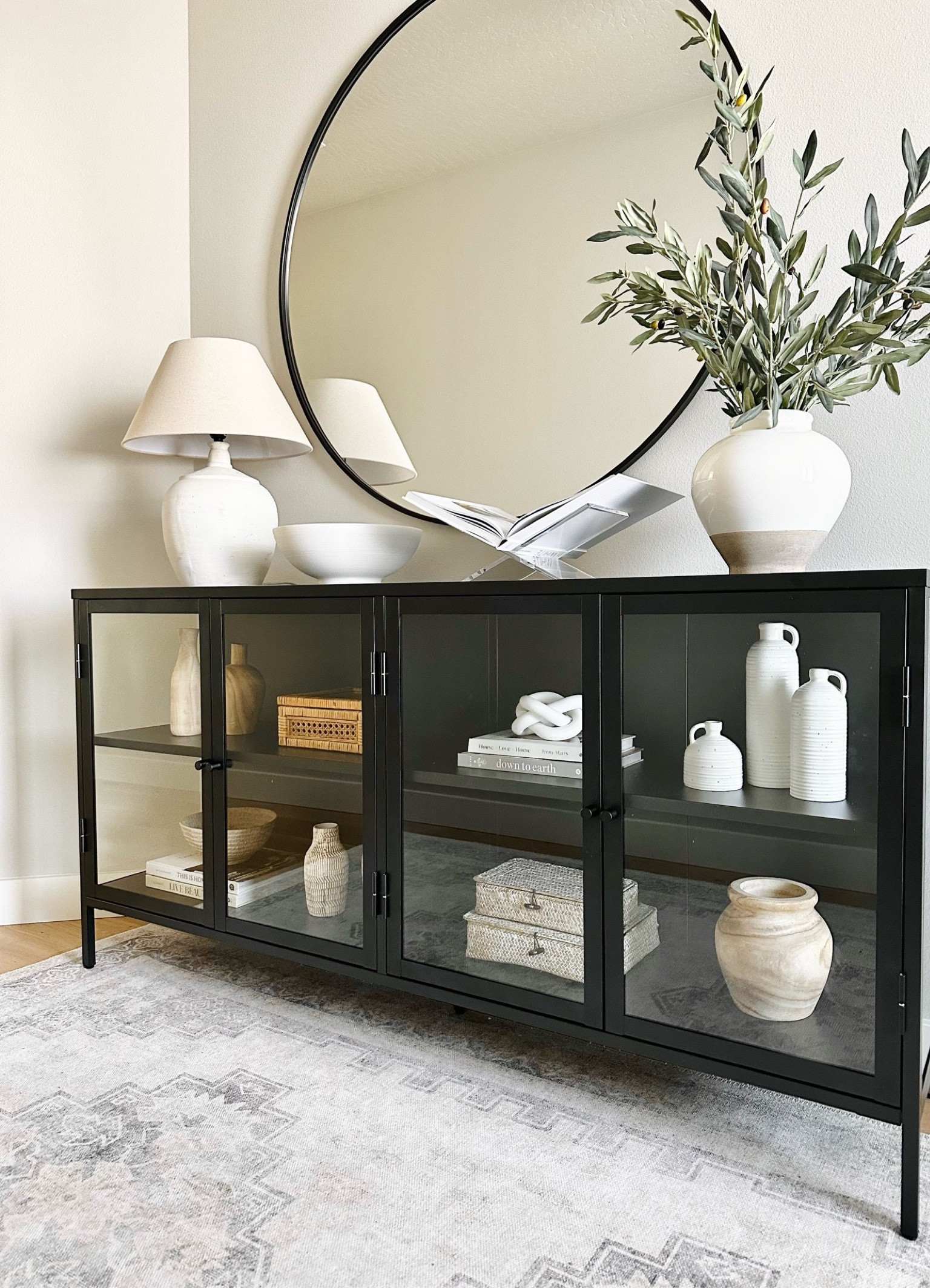 Shelf styling items!

Home decor, glass cabinet, shelf decor, entryway decor, entryway table, entryway ideas, home styling, home decorating, budget decor, amazon decor, Amazon home

#LTKFindsUnder50 #LTKHome #LTKFindsUnder100
