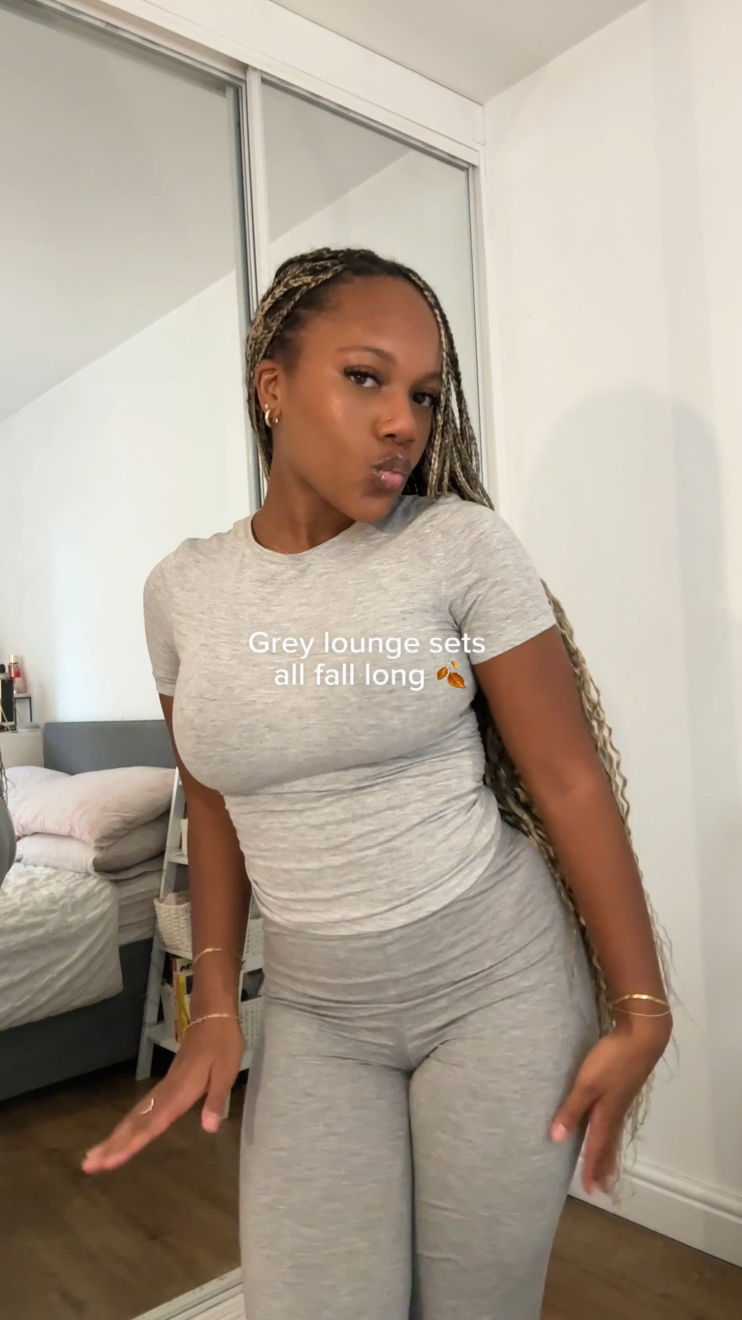 I wear an S in both the top and bottom <3