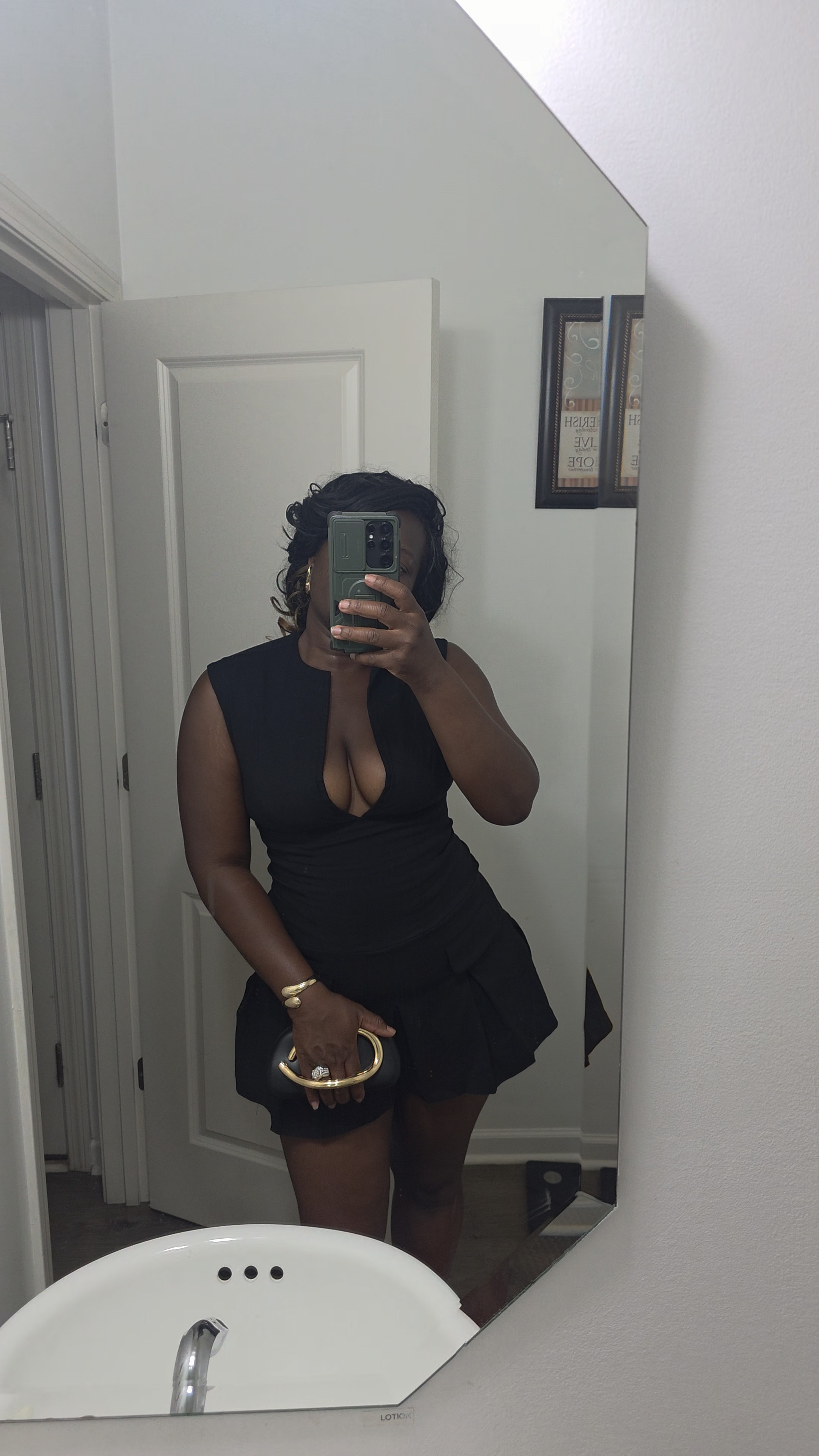 Evening date night bag

