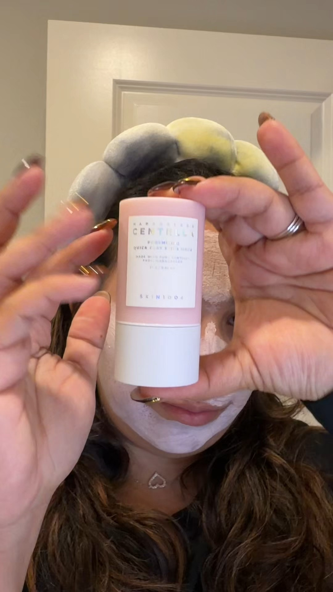 Sin duda es una de mis mascarillas de arcillas favoritas la uso una vez a la semana 

#LTKBeauty #LTKselfcare #LTKmomlife