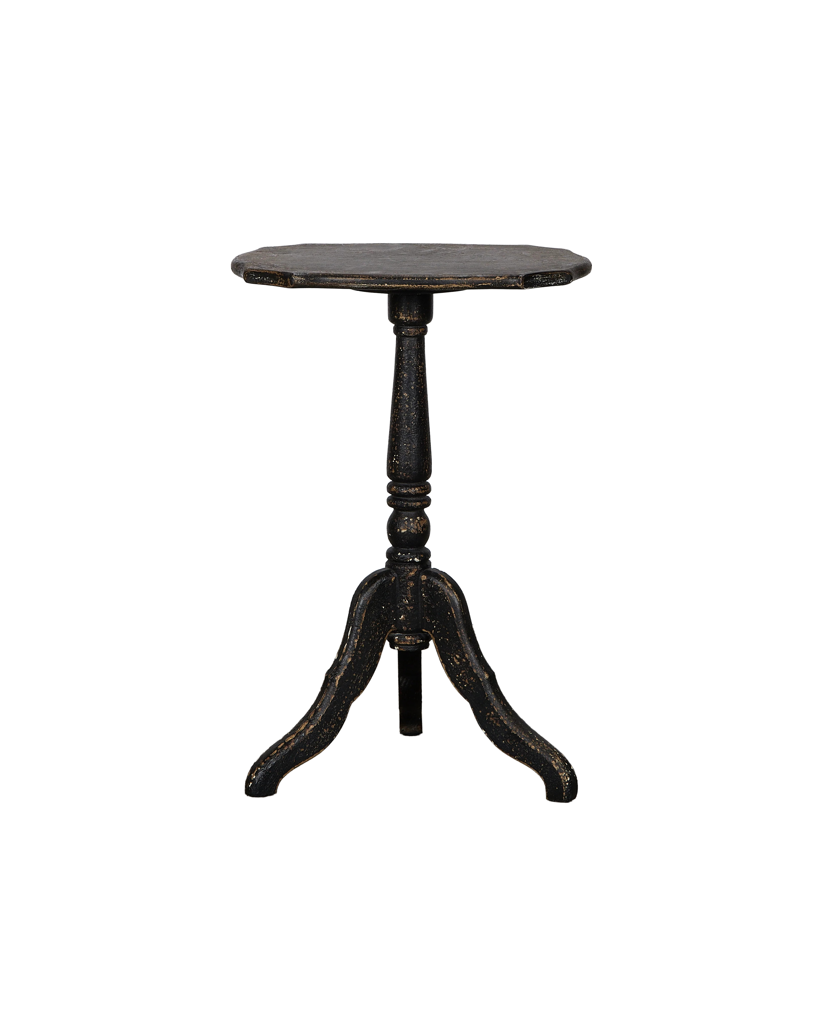 James Martini Table | Side Tables | Designed by OLIVE ATELIERS | Olive Ateliers