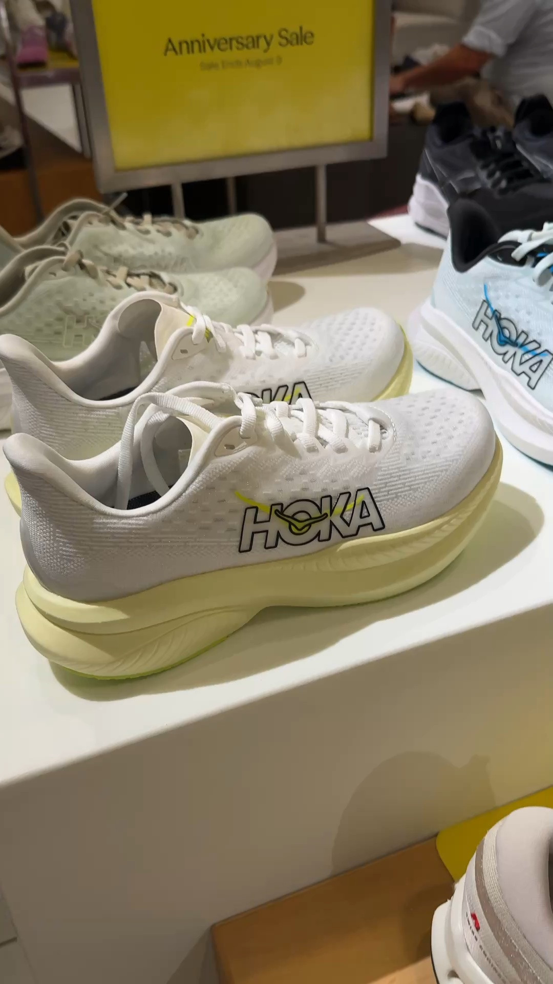 Hoka on sale

#LTKSaleAlert