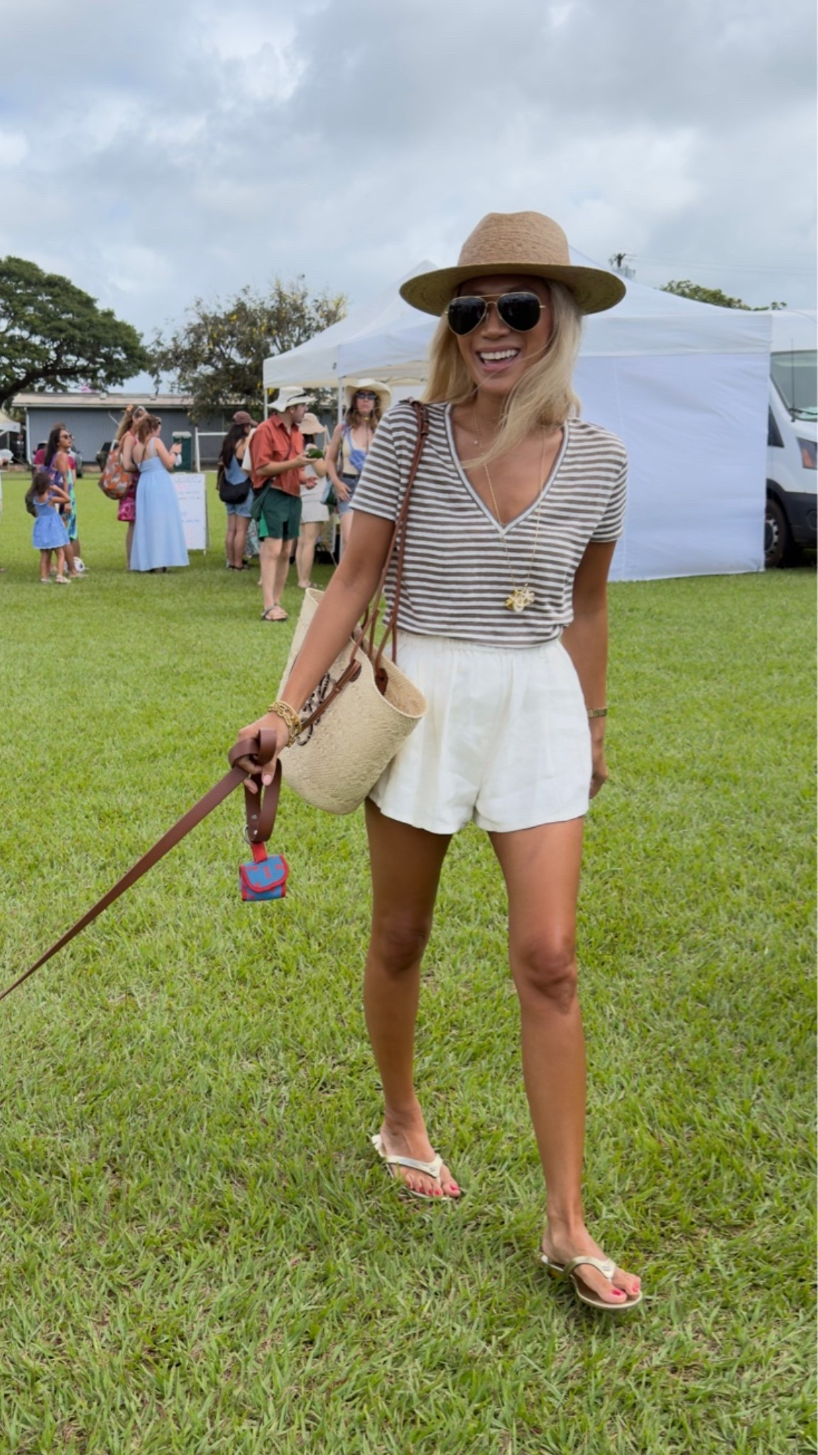 Farmers market fit 

Xs tee and shorts