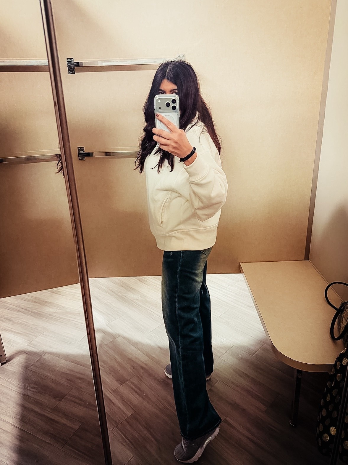 Casual, comfy, and actually flattering 🤍 This hoodie + jeans combo is a must. Linked for easy shopping ✨

#LTKfinds
#AmazonFashion
#EverydayStyle
#CasualChic
#StyleInspo

#LTKSeasonal #LTKWorkwear #LTKOver40