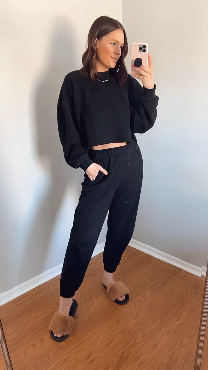 Target lounge set! Wearing a small in bottoms & large is top for a boxy fit. Set under $40!


#LTKunder100 #LTKunder50