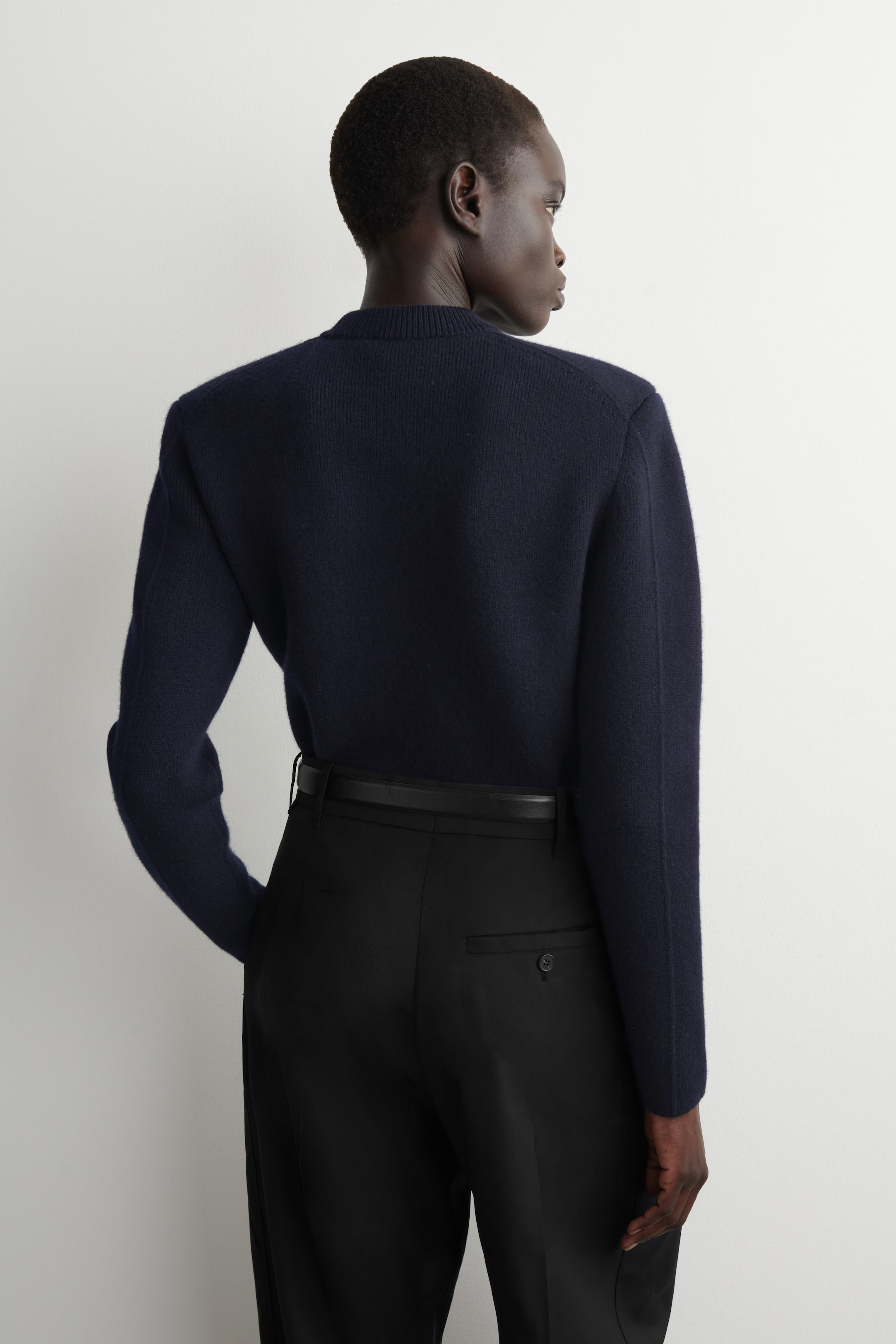 SCULPTED-SHOULDER MERINO WOOL SWEATER - NAVY | COS US | COS (US)