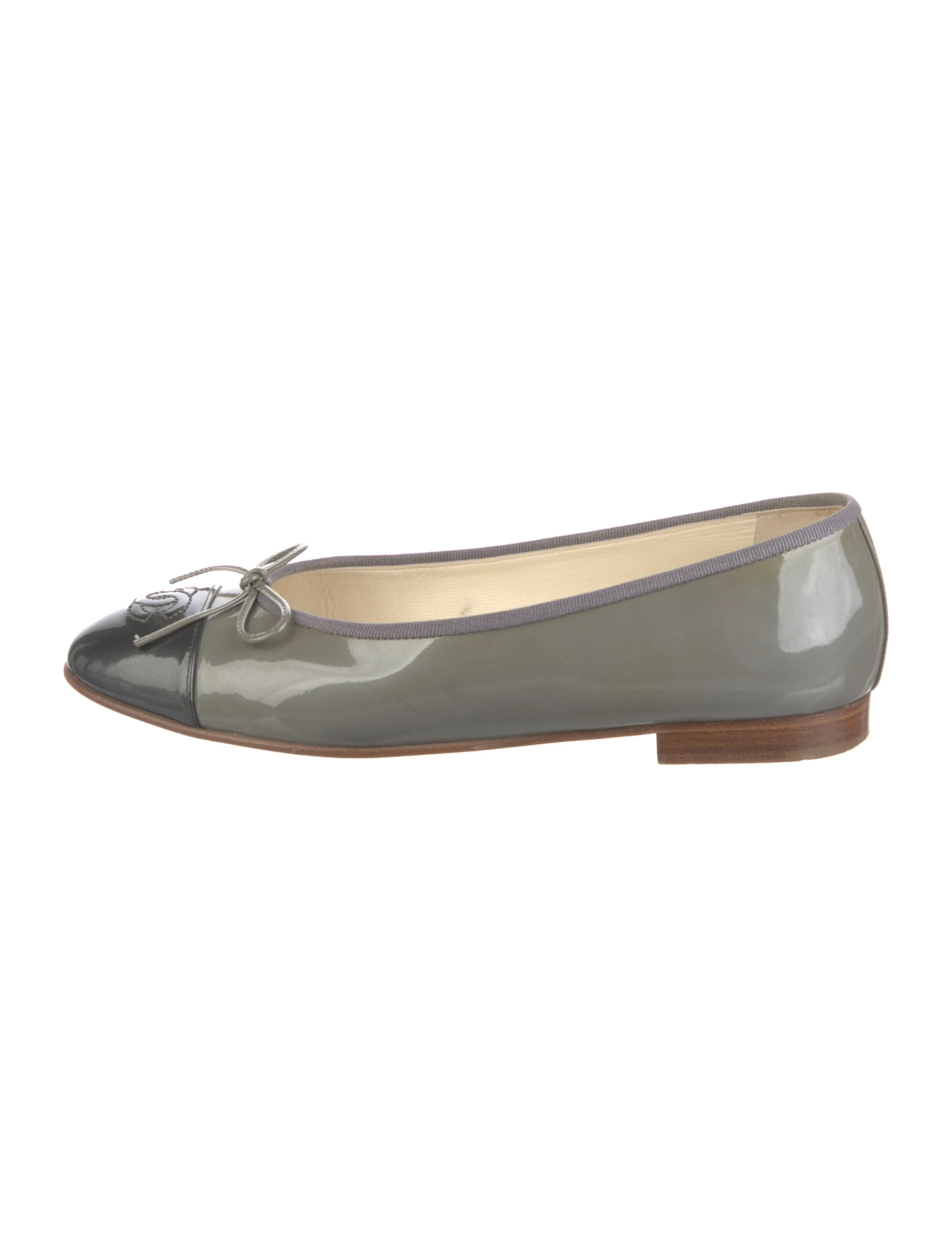 Interlocking CC Logo Patent Leather Ballet Flats | The RealReal