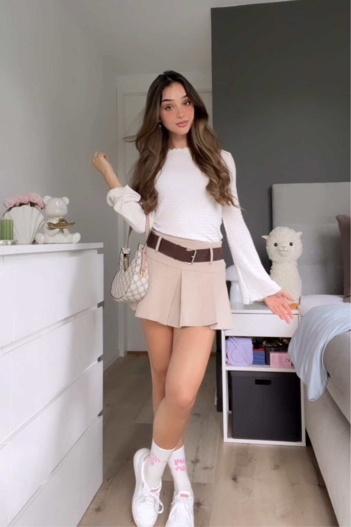 1/8 mini skirts outfit video from Instagram & Tiktok 💕



#LTKstyletip #LTKshoes #LTKsummer