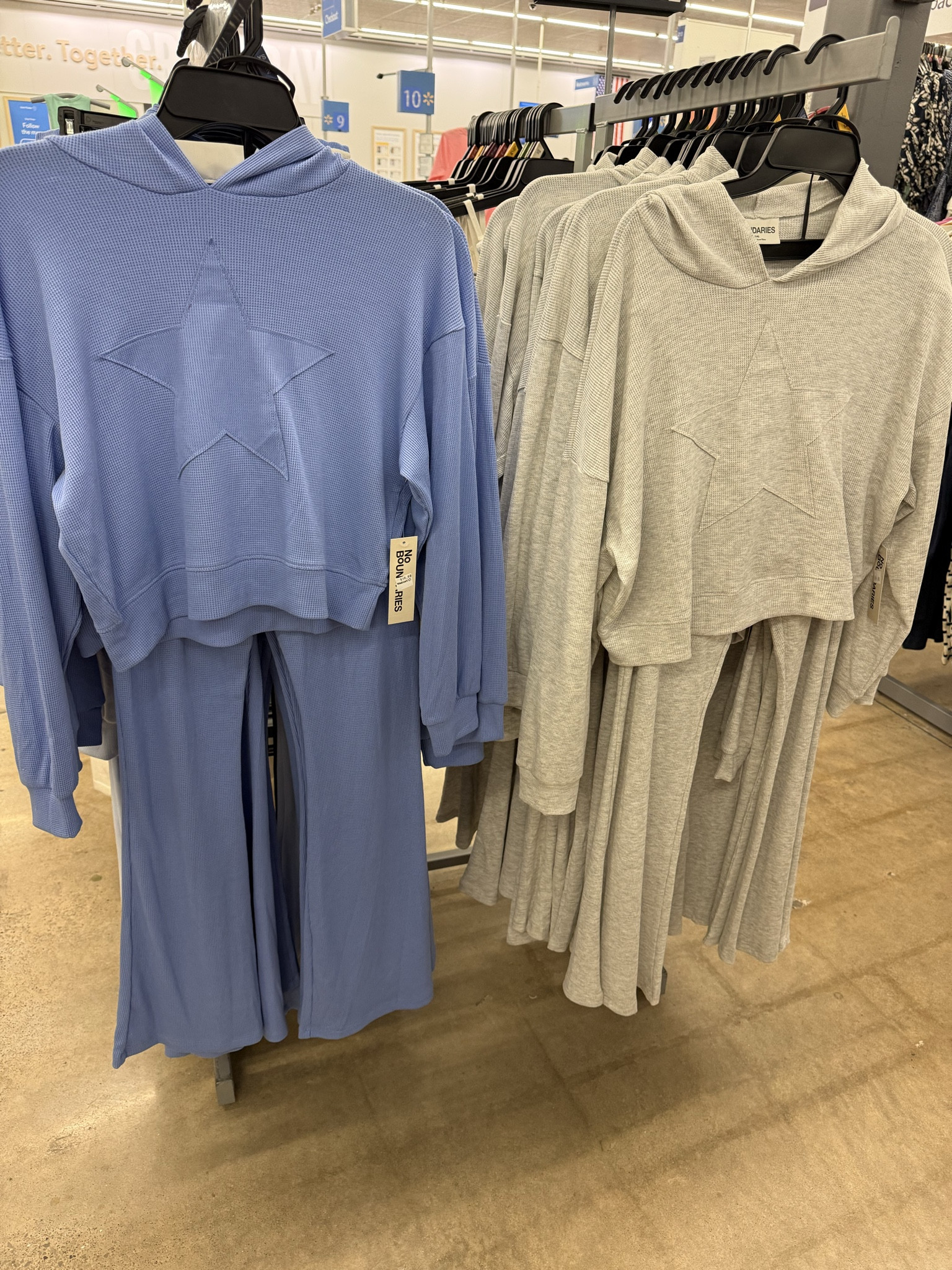 Walmart fashion 
Walmart bags
Women’s tops 
Spring outfits 

#LTKmomlife #LTKootd