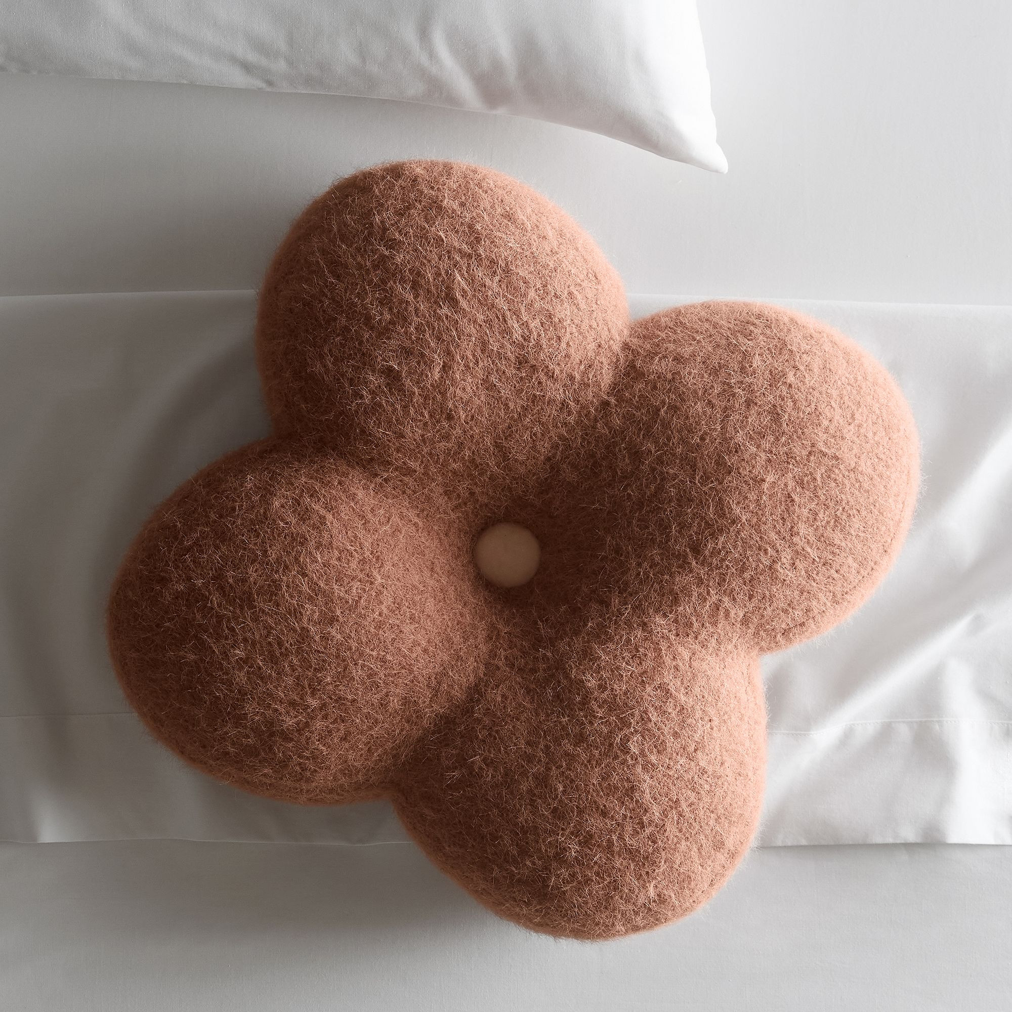Daisy Pillow | Dormify