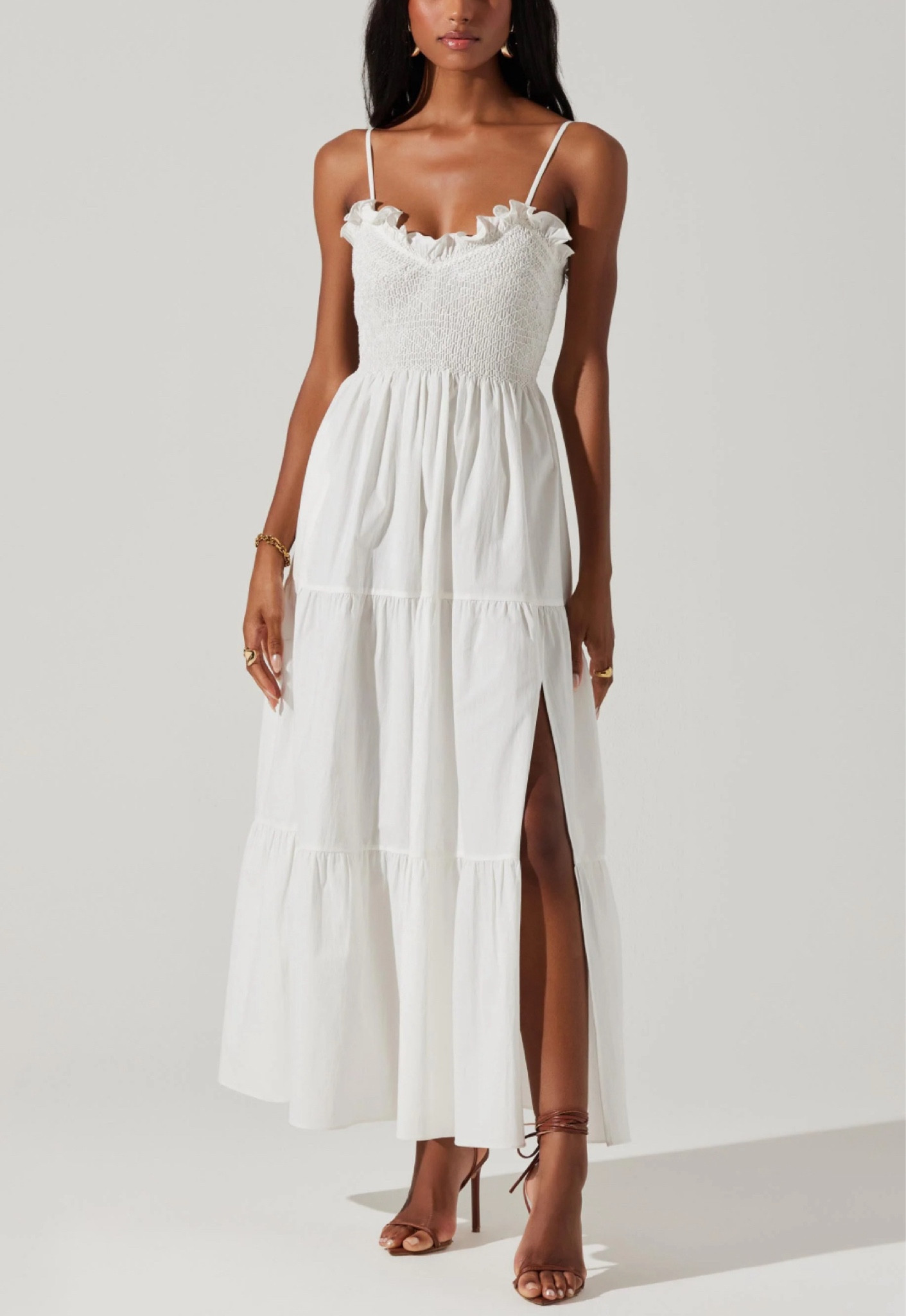 Gorgeous white dress for summer! 


Bridal looks
White outfit 
Summer dress
White dress
Bachelorette 

#LTKWedding #LTKSeasonal #LTKTravel