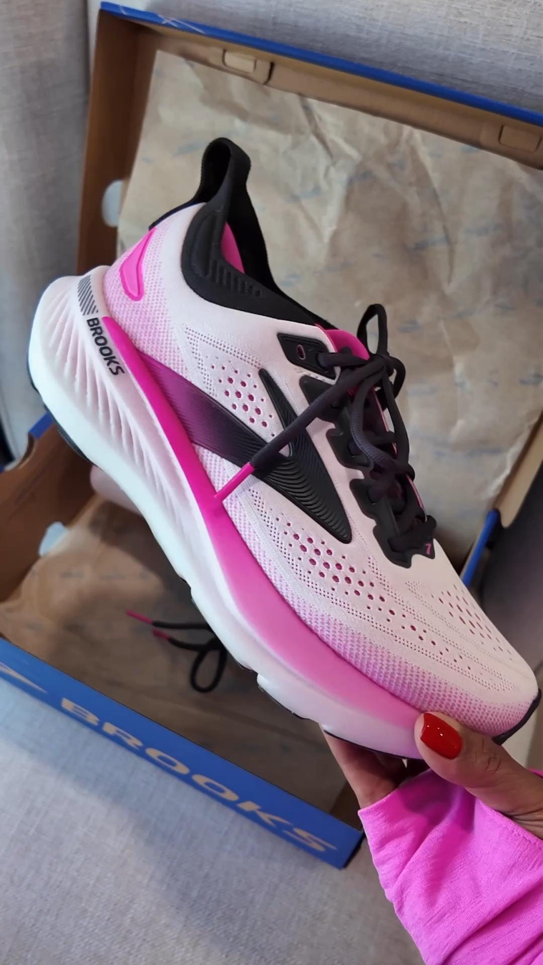 My sneakers are the Brooks Gylcerin GTS 23. So comfortable and have made my runs the best! 


Running gear, garmin, marathon training, fitness journey, Running shoes, wellness journey, sneakers, brooks running shoes, Smiles and Pearls  

#LTKfitnessgoals #LTKMidsize #LTKActive