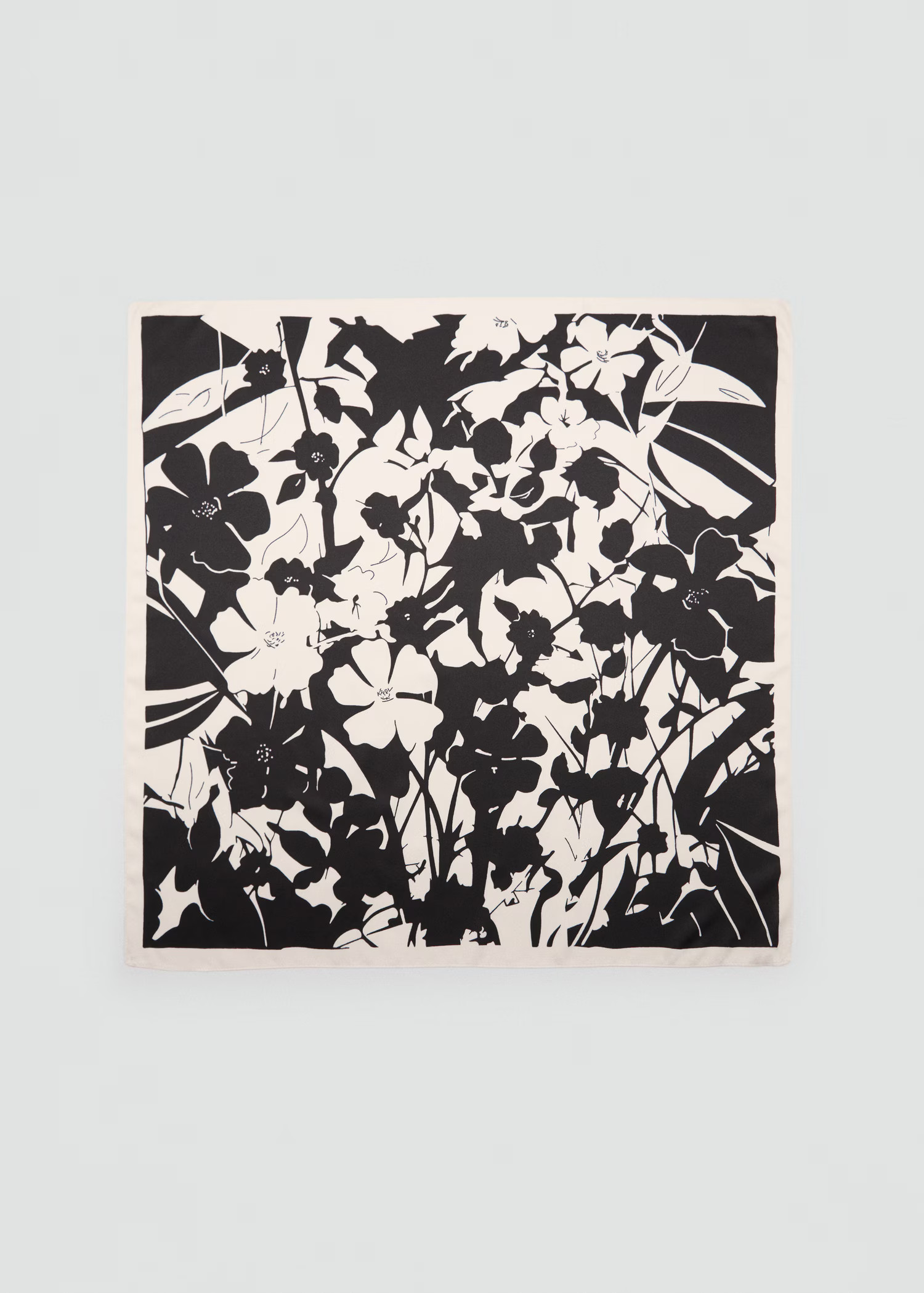 Floral printed scarf - Woman | MANGO USA | MANGO (US)