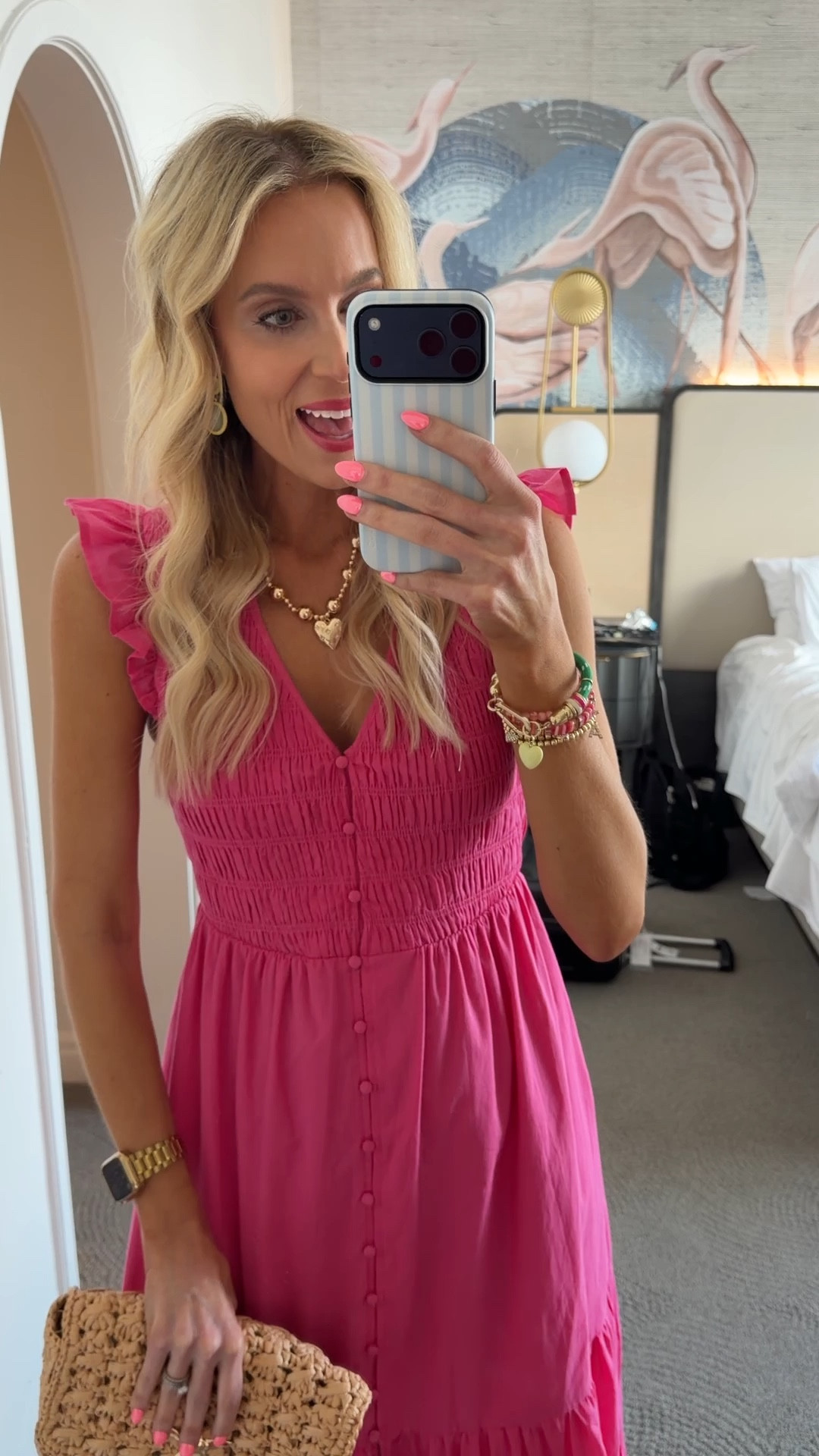 This gorgeous pink midi/maci dress is amazing! Perfect summer vacation dress from @shopavara - use code AMYANN15 for a discount!! 