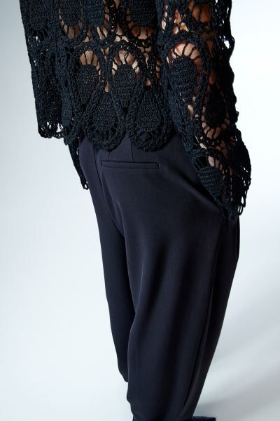 Tapered Twill Pants - Black - Ladies | H&M US | H&M (US + CA)