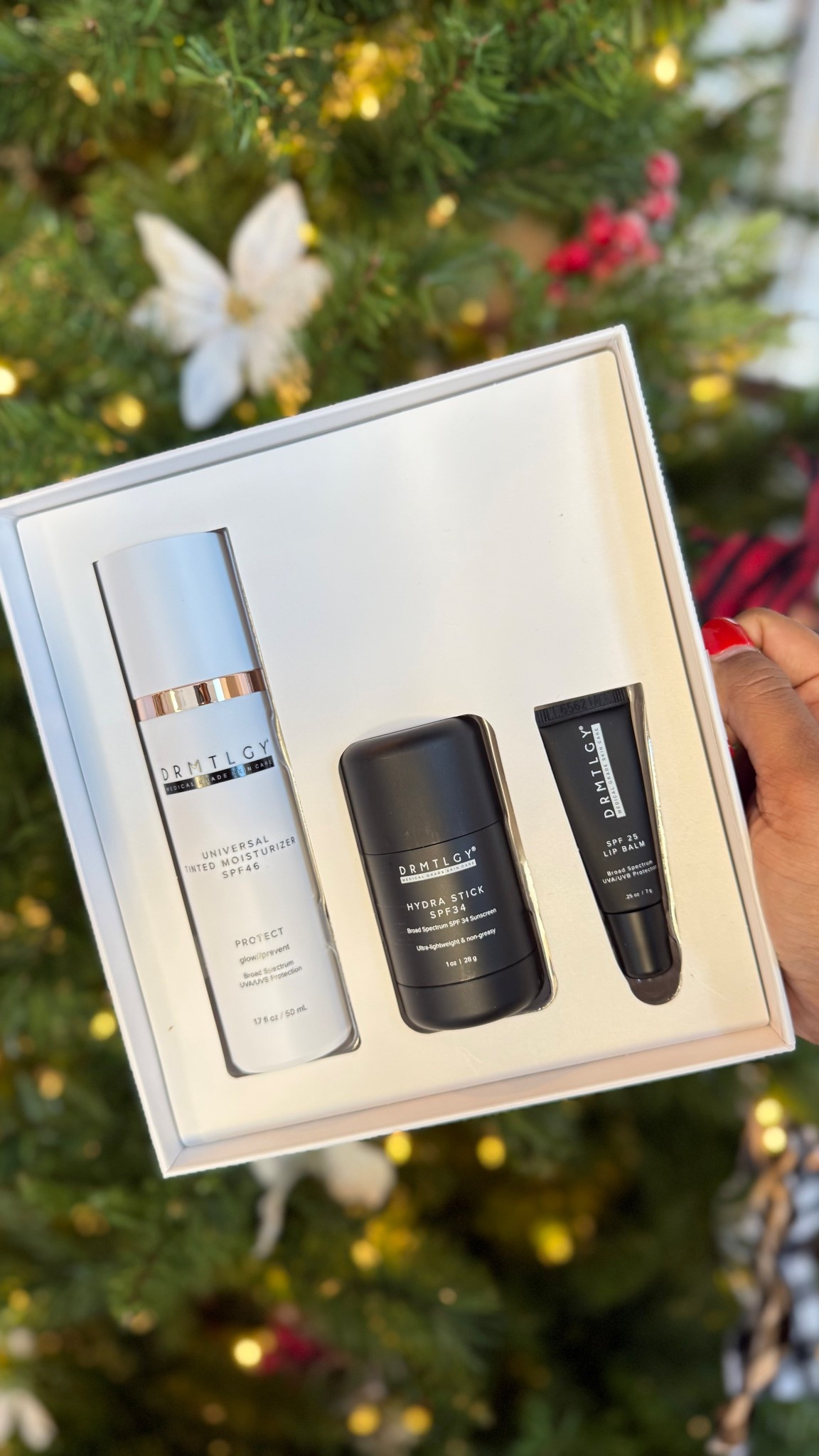 #ad One of those sets that actually gets used 🧴💫 Great for everyday SPF + hydration, and a vacation must have if you are traveling somewhere tropical 

#LTKBeauty