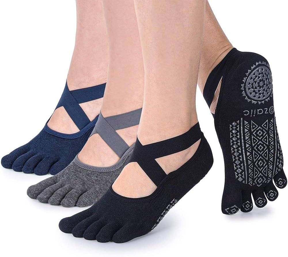 Ozaiic Women Pilates Socks Non Slip Grip Five Toe Yoga Socks for Fitness     Five toe grippy sock... | Amazon (US)