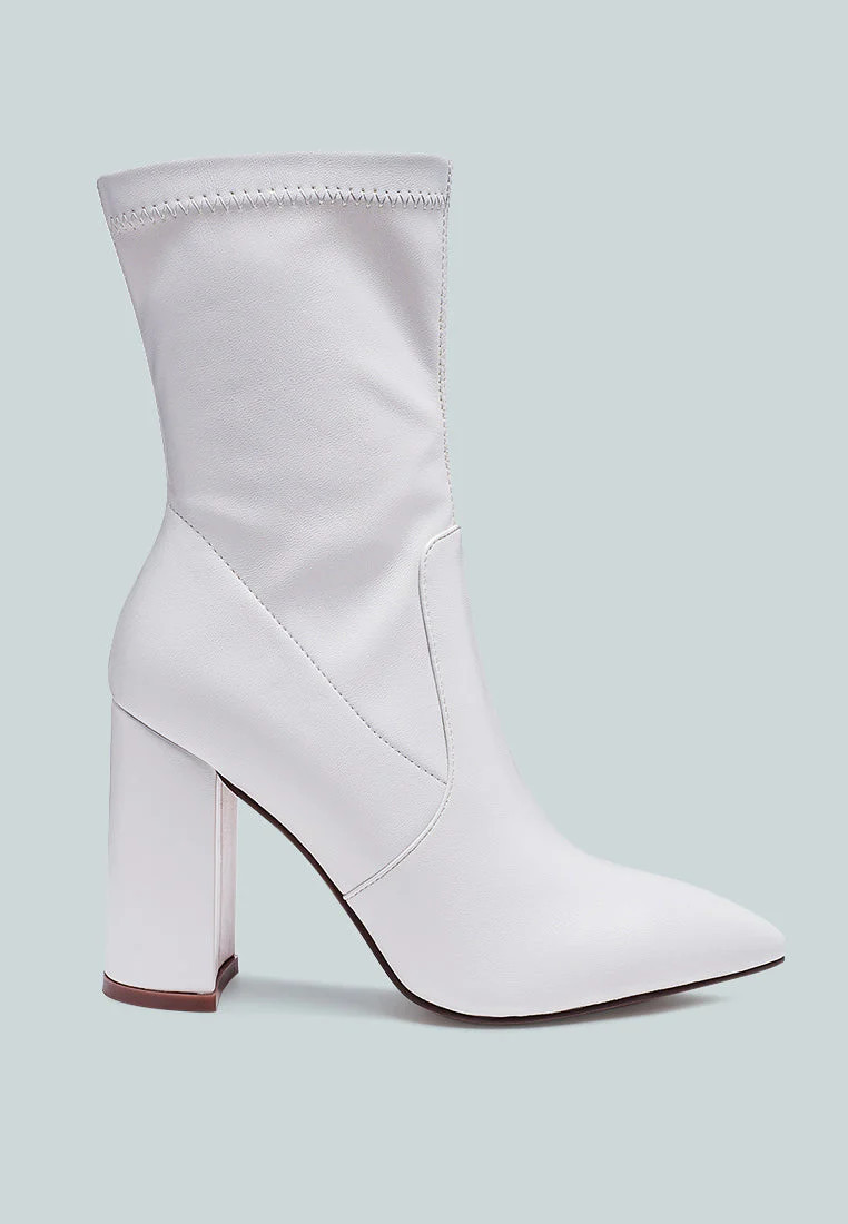 Zahara Bootie White / US-10 / UK-8 / EU-41 | Casual Chic Boutique