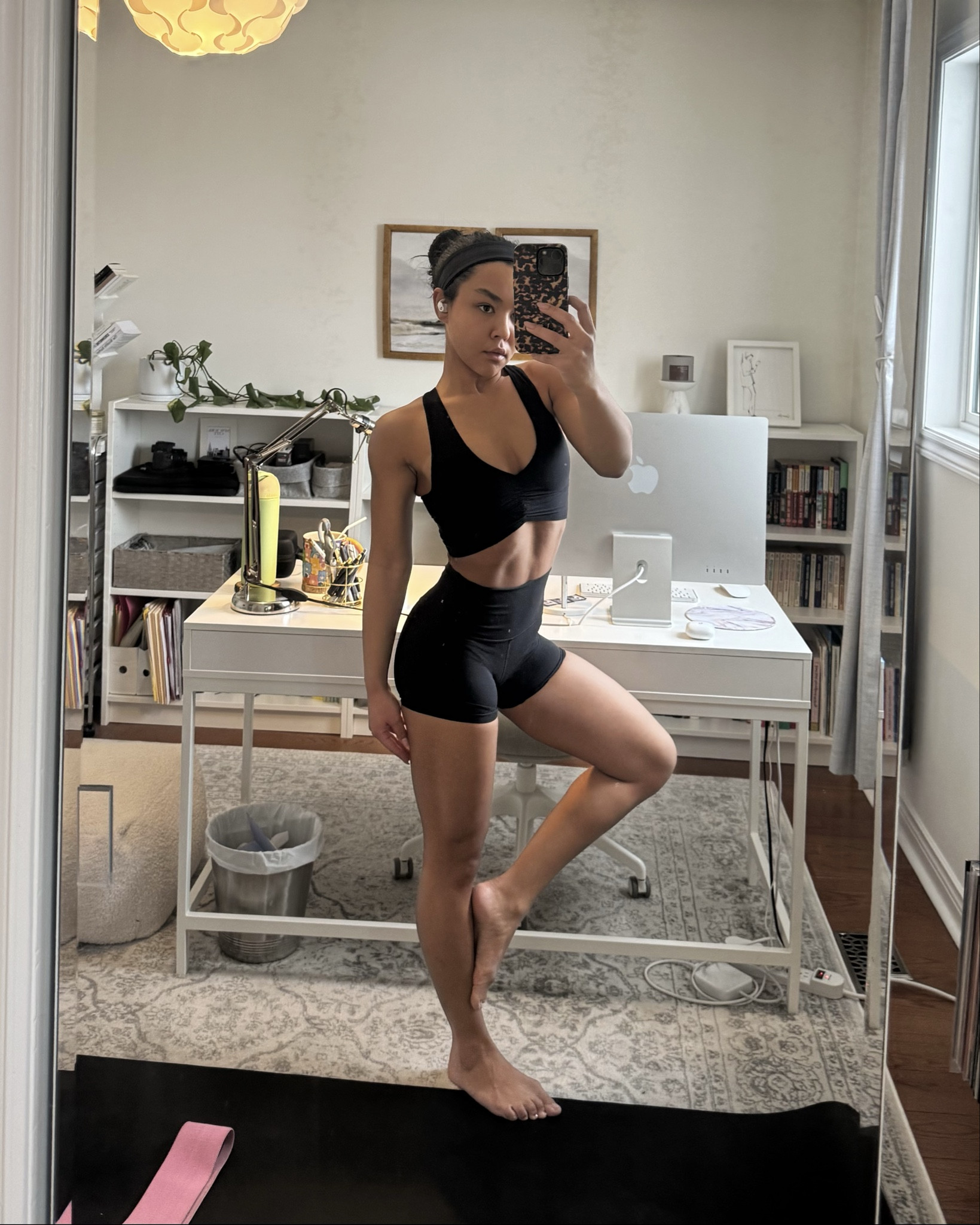 Cute outfits motivate me to workout. 🏋🏽‍♀️

Sports Bra: 2XS
Shorts: 00

#LTKstyletip #LTKfitness