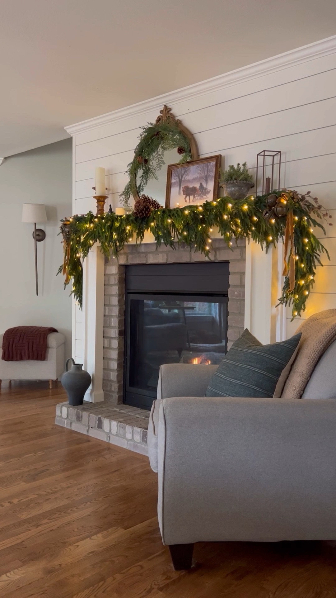 This year’s mantle is a mash up of my favorite two years. I am in love with this vintage Inspired look.