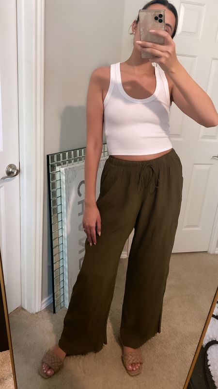 I am obsessed with this casual summer outfit - wearing size small in the tank and small long in the pants 

15% off today!

#LTKunder50 #LTKsalealert #LTKunder100