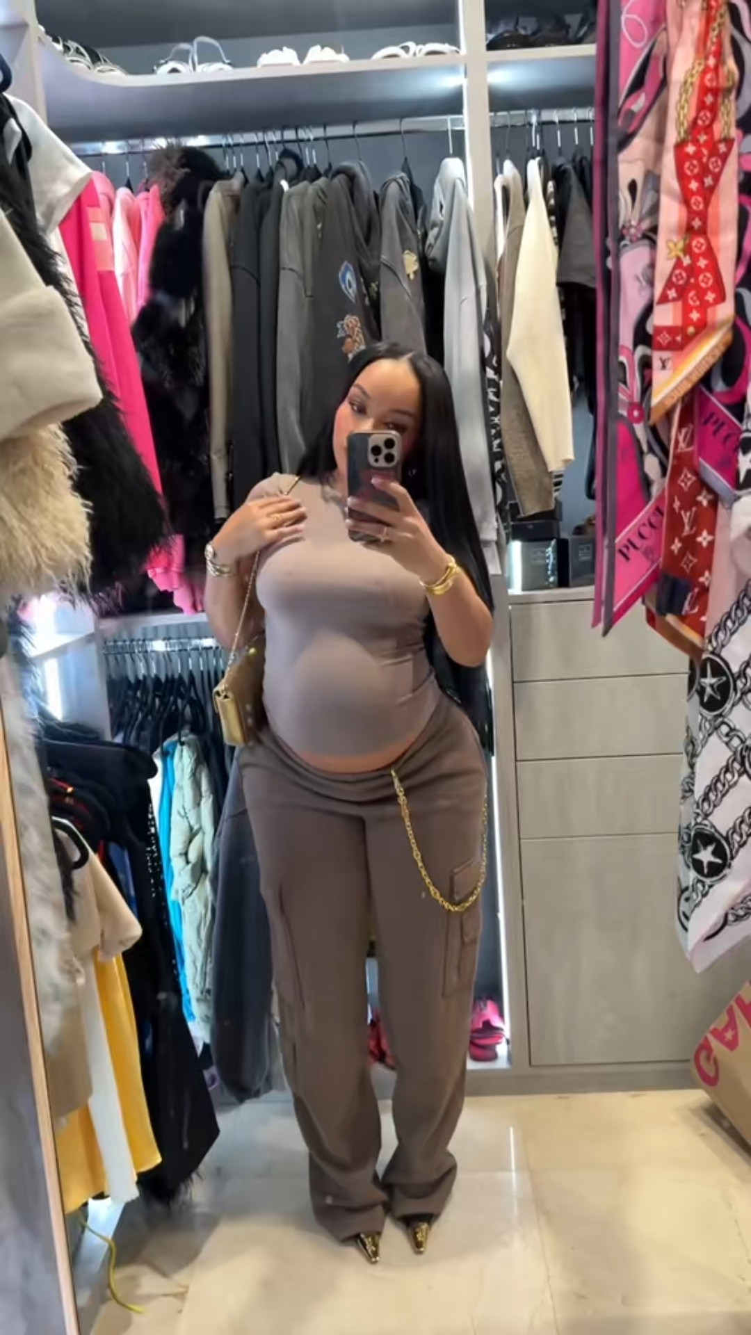 Comfy Monochromatic Fit 🤎