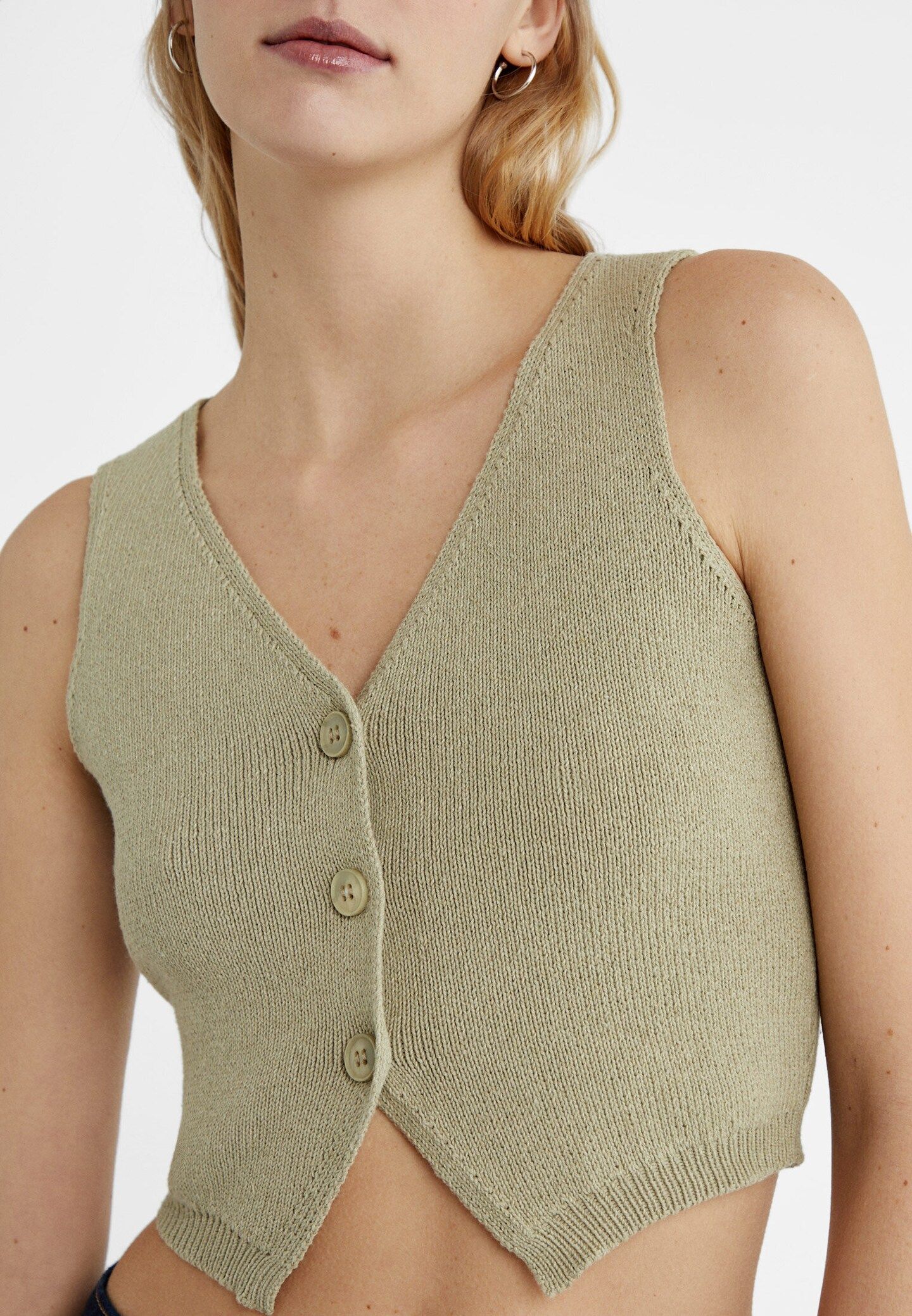 Buttoned knit gilet-style top | Stradivarius (UK)