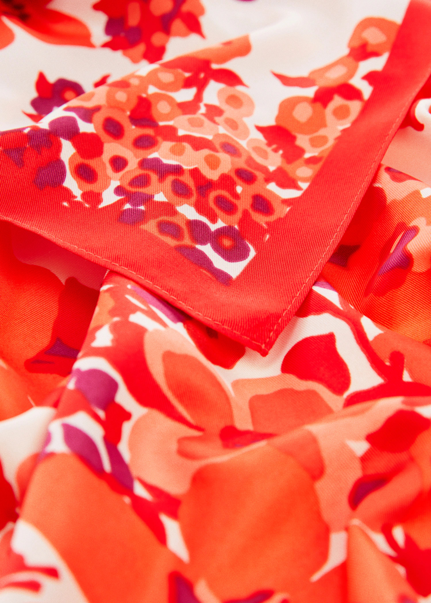 Floral printed scarf | MANGO (US)