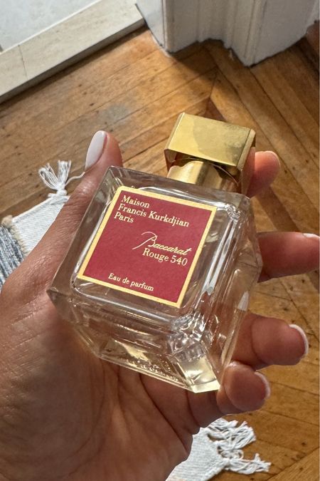 Today’s scent: Maison Francis Kurkdjian Baccarat Rouge 540. 🌟 Infused with a woody allure, this fragrance captivates with its poetic alchemy and graphic olfactory signature. Pure luxury in every spritz! #FragranceObsession #SignatureScent

#LTKActive #LTKU #LTKGiftGuide