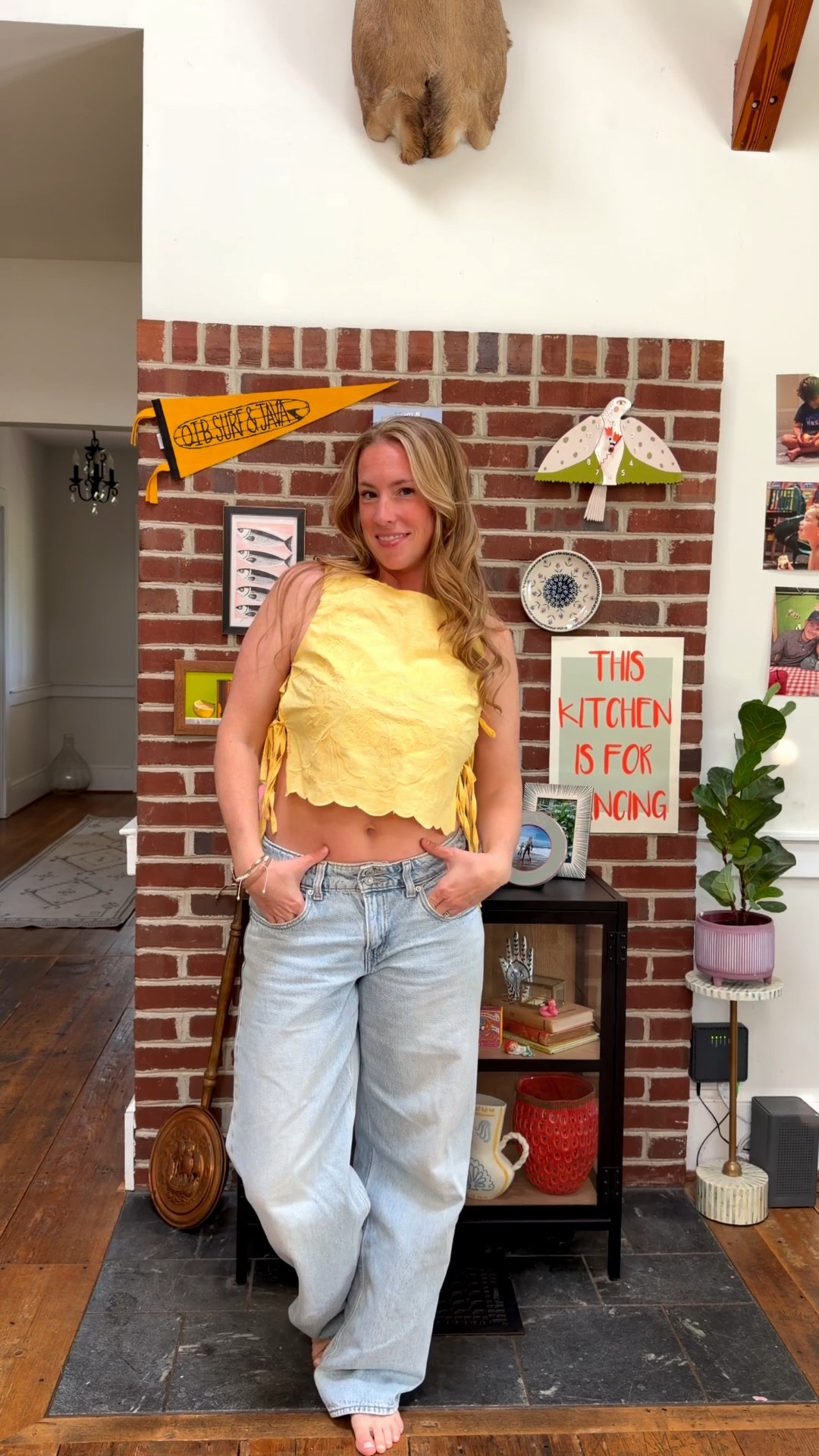 Perfect spring top!
These baggy Levi’s go with literally everything  

#LTKgrwm #LTKootd