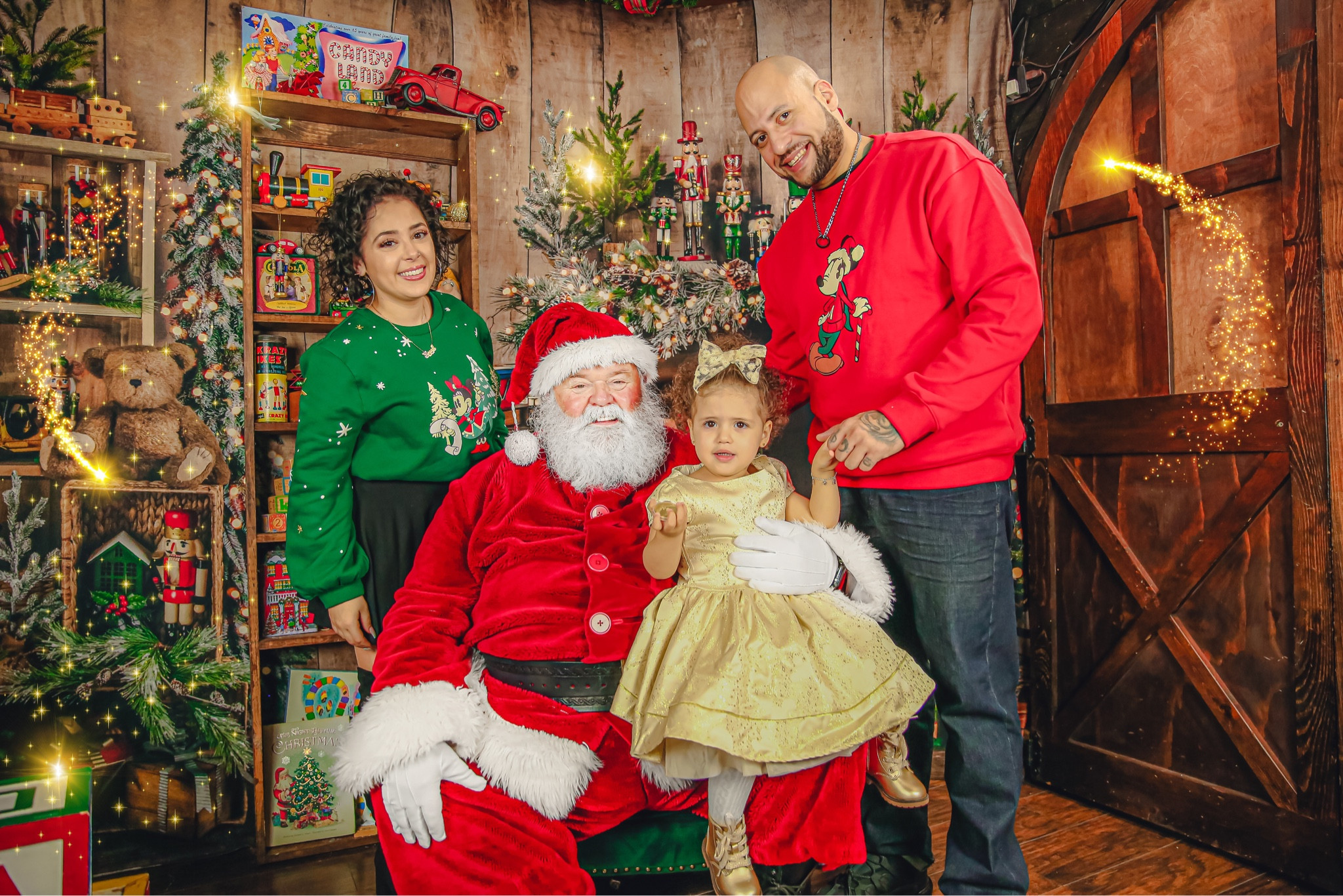 Finally got our Christmas photos in! Never too late to spread holiday cheer 🥰

#LTKSeasonal #LTKfamily #LTKFind