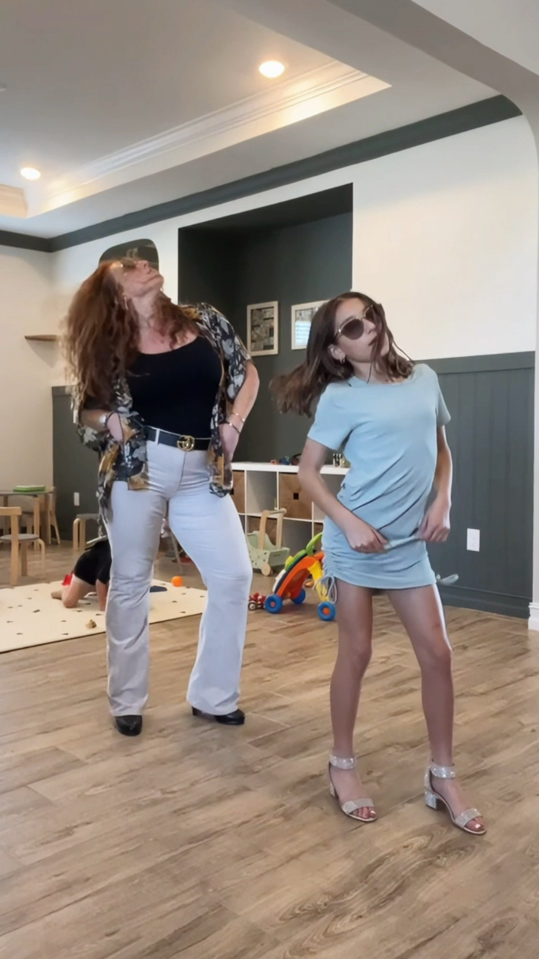 Sneak peek into my upcoming Nordstrom Rack haul! These Good American flare/boot cut corduroy pants are giving me life! They actually have some stretch!!!!!!! Can’t wait for the rest to come in and share with you!!!!! Wearing a large tank and size 12 in the pants!

#LTKWatchNow #LTKMidsize #LTKCyberWeek