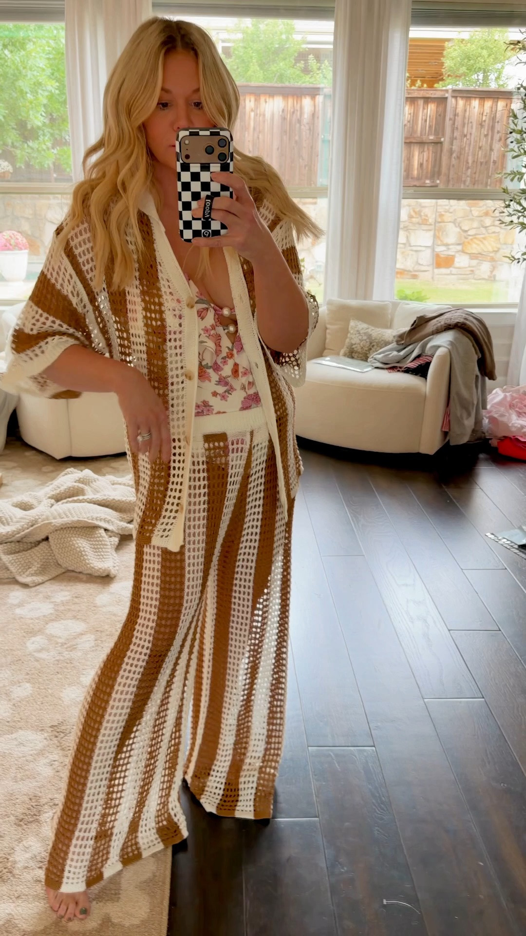 This is the cutest cover-up from Amazon!! in size I’m wearing my normal medium.