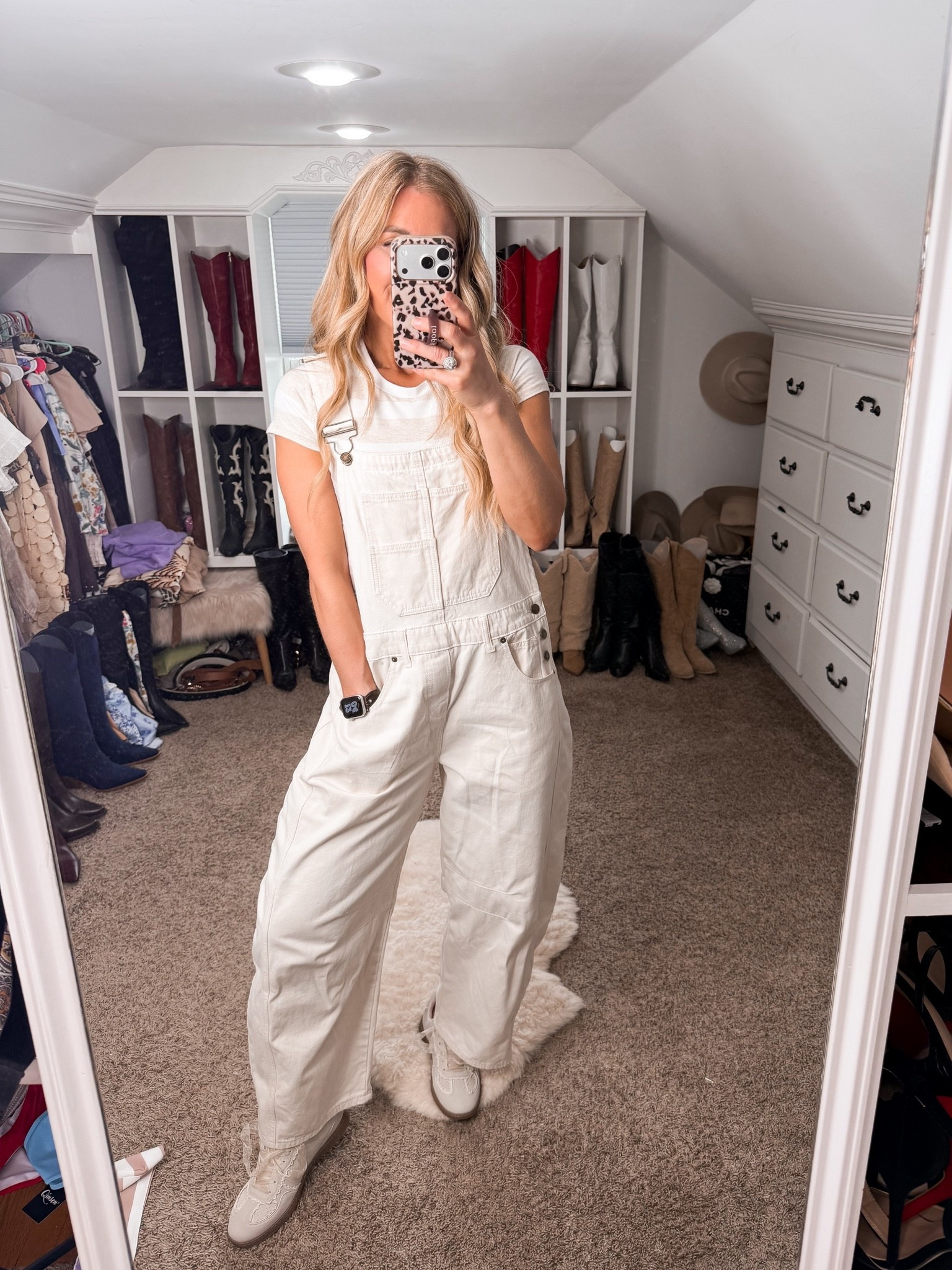 Amazon spring outfit idea!

Overalls outfit, spring outfit, neutral spring outfit, summer outfit, neutral summer outfit, casual summer outfit idea, Amazon outfit idea