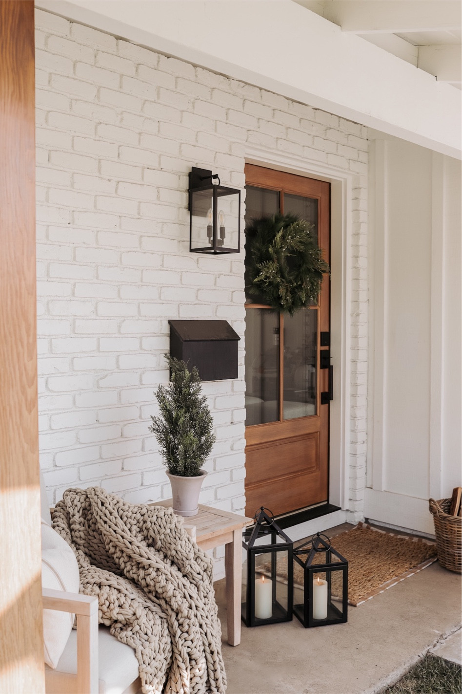 Shop our holiday porch decor!

Wreath. Christmas tree. Front door. Porch decor. 

#LTKHoliday #LTKhome #LTKSeasonal