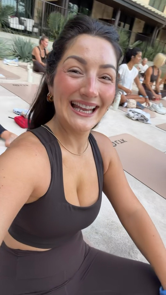 Started my day with a early morning workout!! Wearing this set from FP Movement! 

Top size small
Leggings size medium 

5’0” 140lbs

#LTKCon #LTKActive #LTKPetite