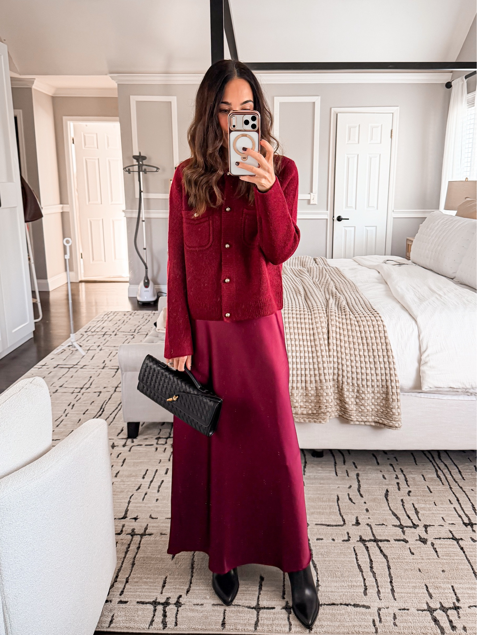 A monochromatic holiday moment in my fave burgundy pieces ❤️✨ 🔗⬇️

#LTKGiftGuide #LTKHoliday #LTKOver40