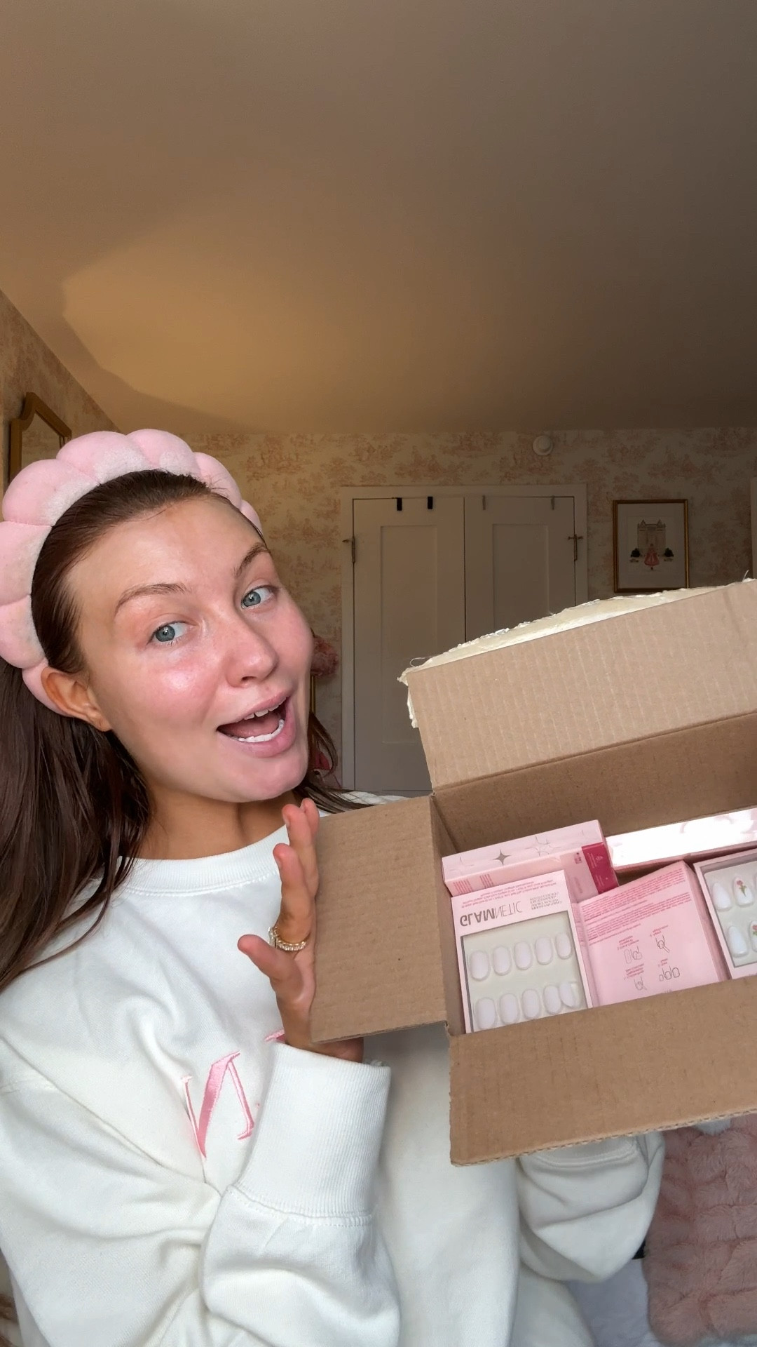 My press on nail haul from Glamnetic! These last me 2-3 weeks🌷💞

#LTKBeauty