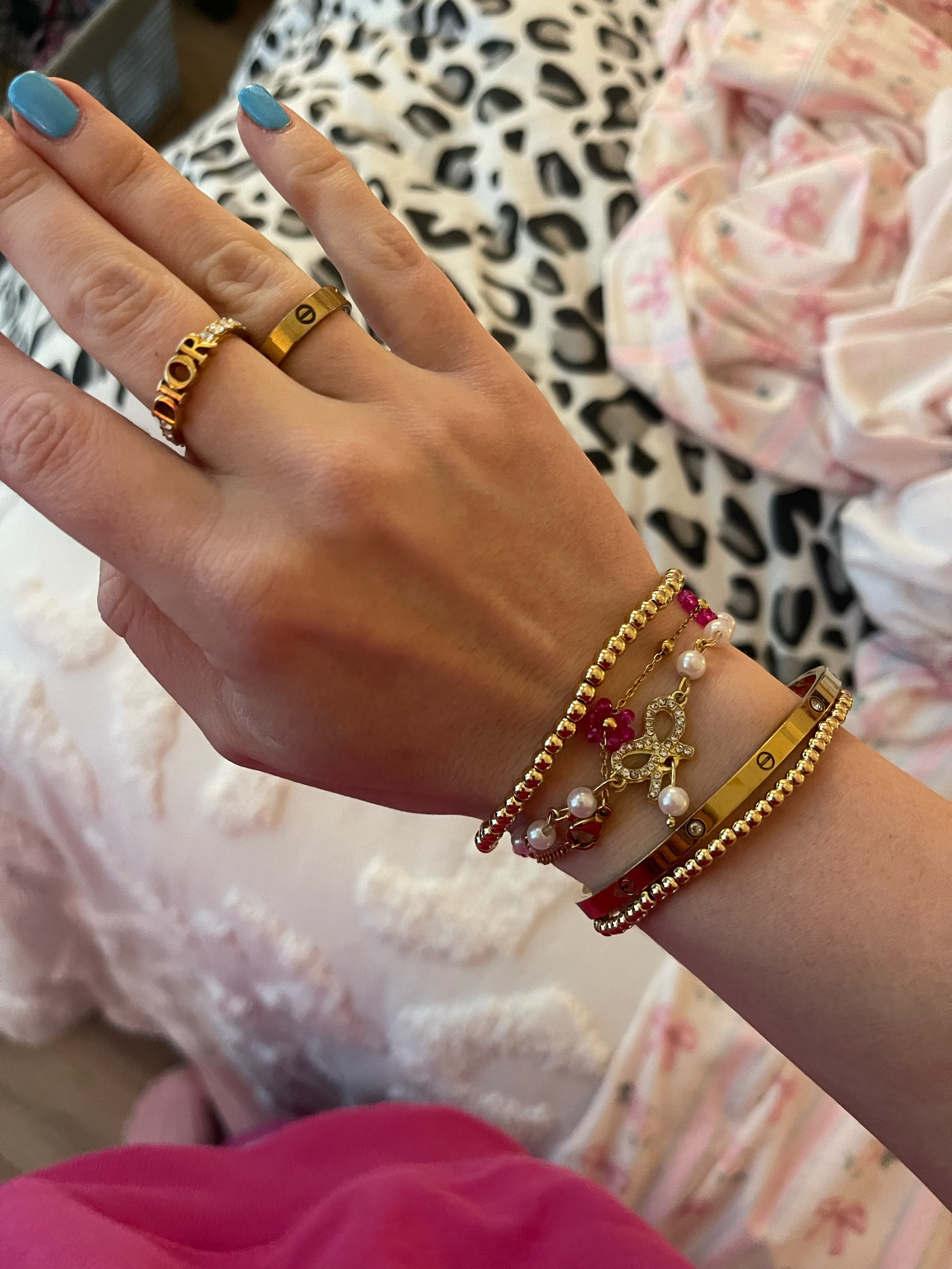 #LTKfindsunder50 #LTKGiftGuide #LTKSeasonal