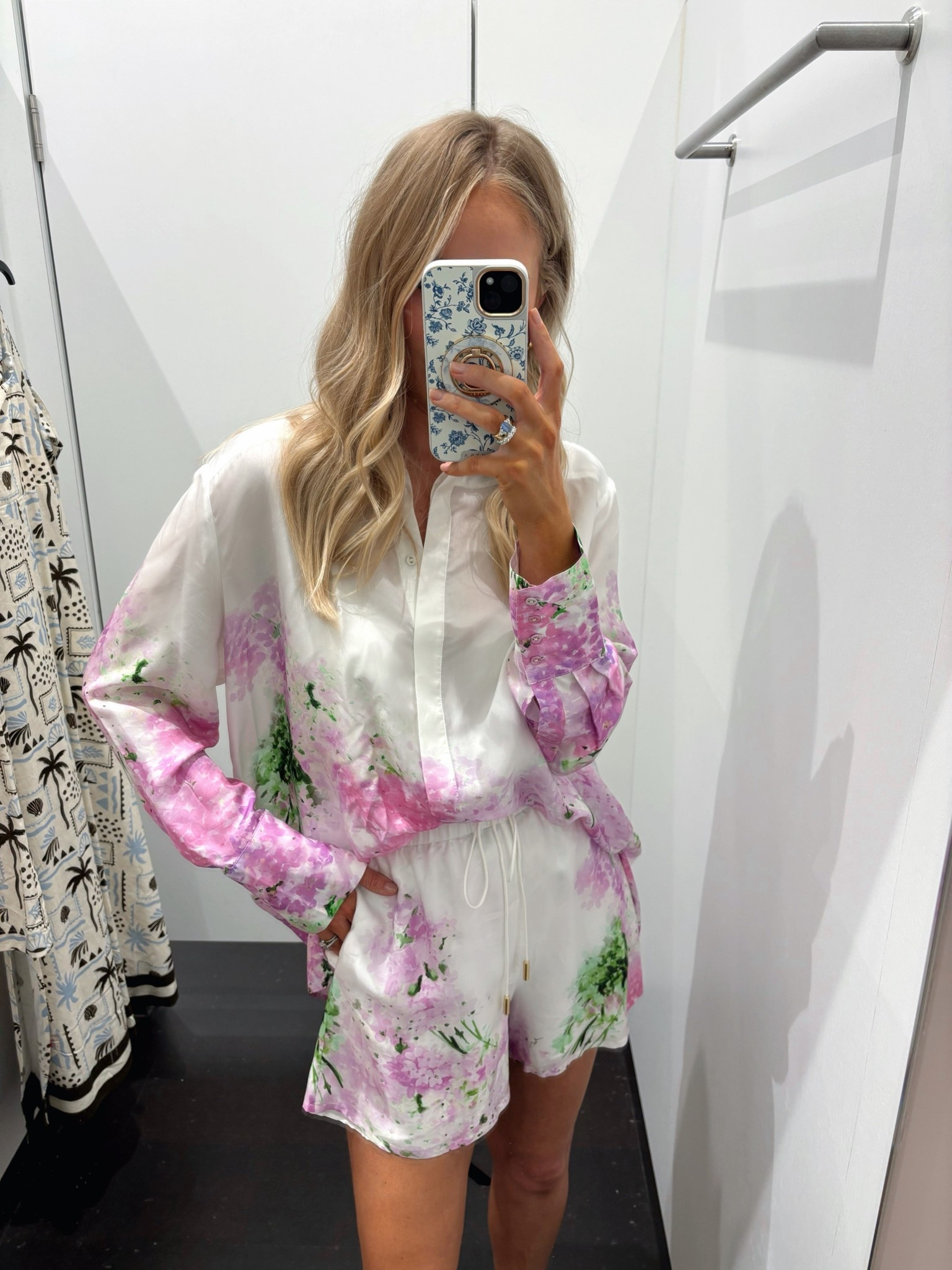 Another stunning hydrangea print. Here I am wearing a size 12 in the shirt and a 10 in the shorts. Absolutely adore! 

#LTKaustralia #LTKspring #LTKstyletip