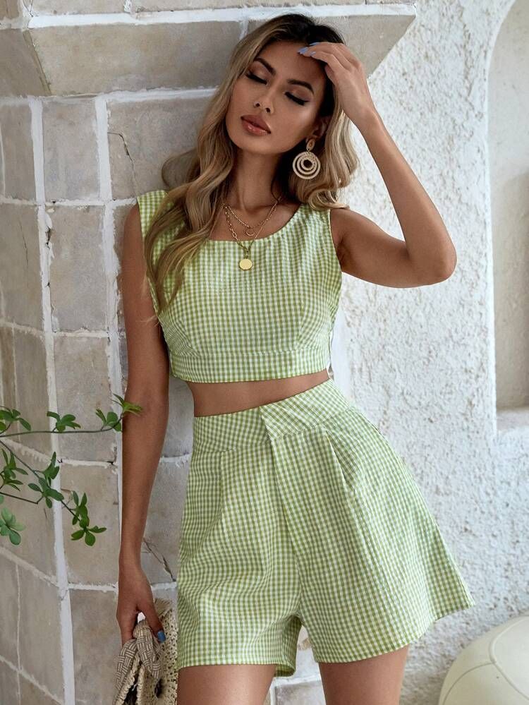 Gingham Backless Crop Top With Shorts | SHEIN