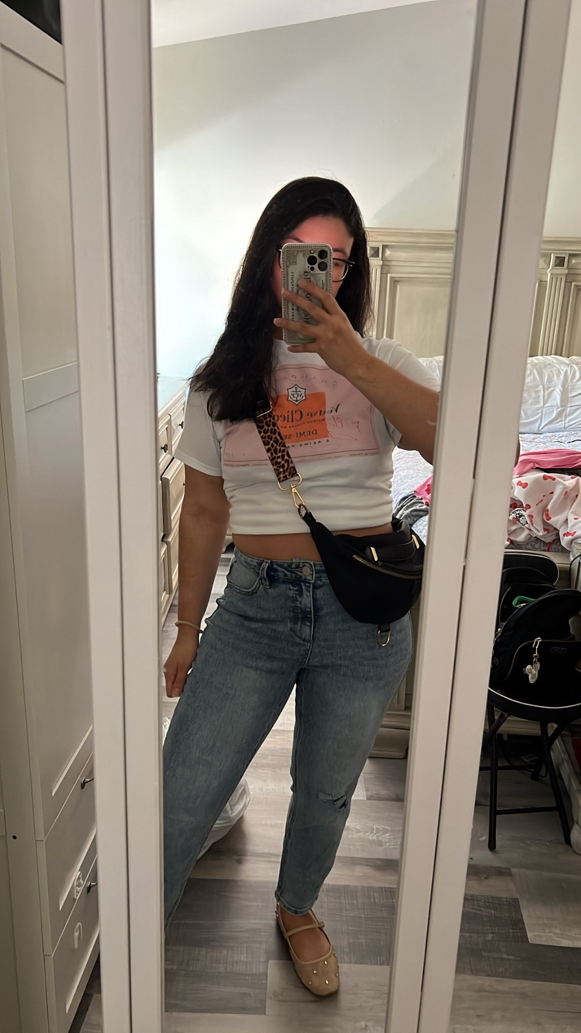 Sunday ootd - love these jeans ! Under $25!

#LTKSaleAlert #LTKMidsize #LTKFindsUnder50