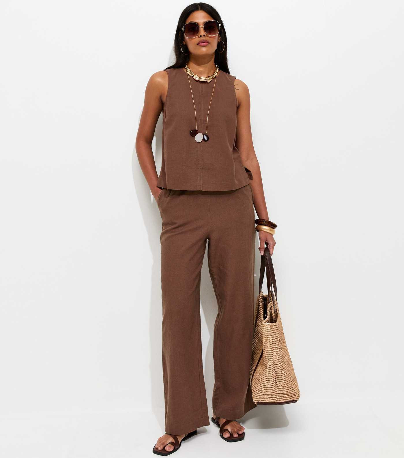 Dark Brown Linen Blend Wide Leg Trousers | New Look | New Look (UK)